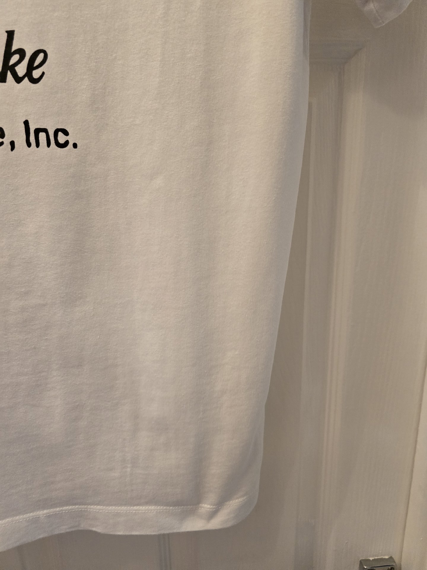Nike White Logo Print T-Shirt, Nike, M, Like New condition — preloved on SilentSale®