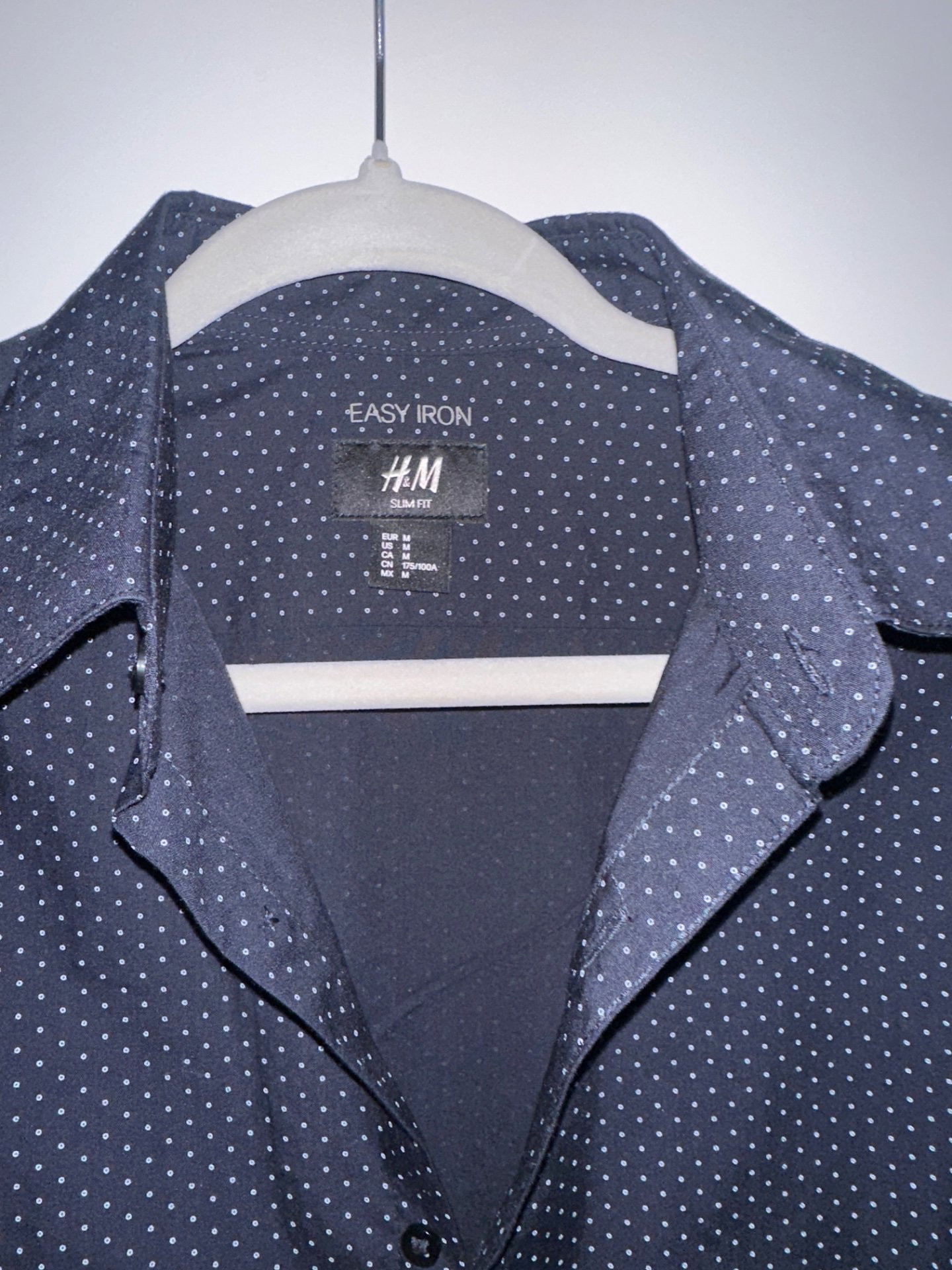 H&M Slim Fit Easy Iron Shirt, H&M, M, Excellent condition — preloved on SilentSale®