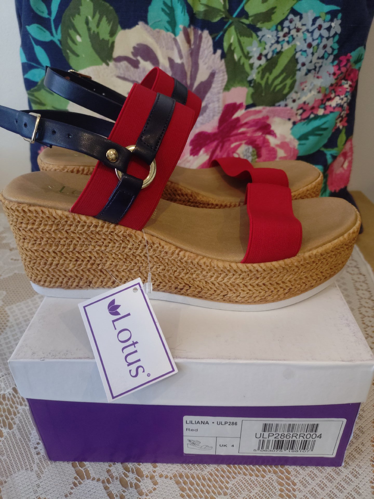 Liliana Red Wedge Sandals – UK 4, Lotus, 4, New condition — preloved on SilentSale®