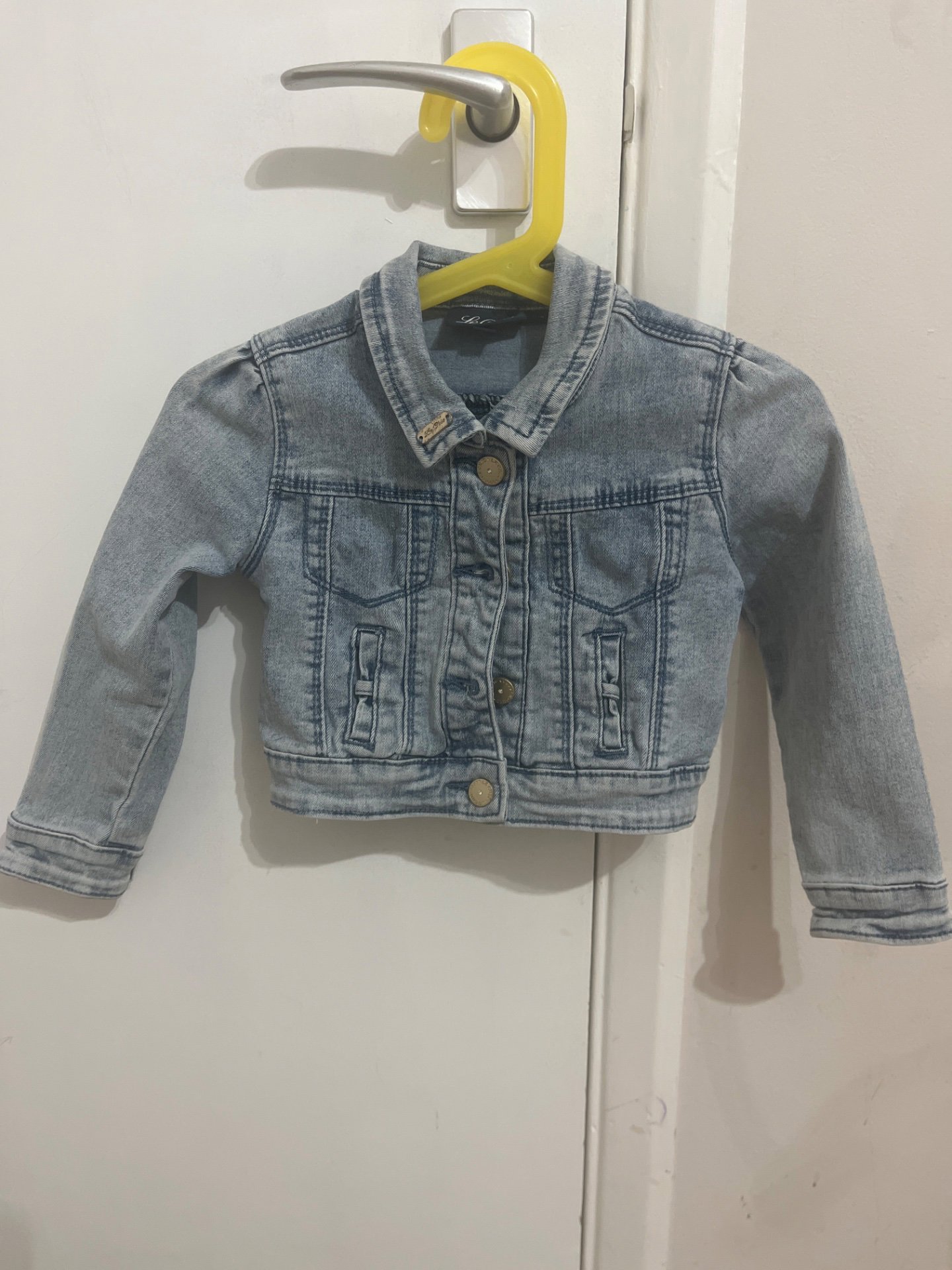 Le Chic Girls Denim Jacket , Le Chic, 3 years, Like New condition — preloved on SilentSale®