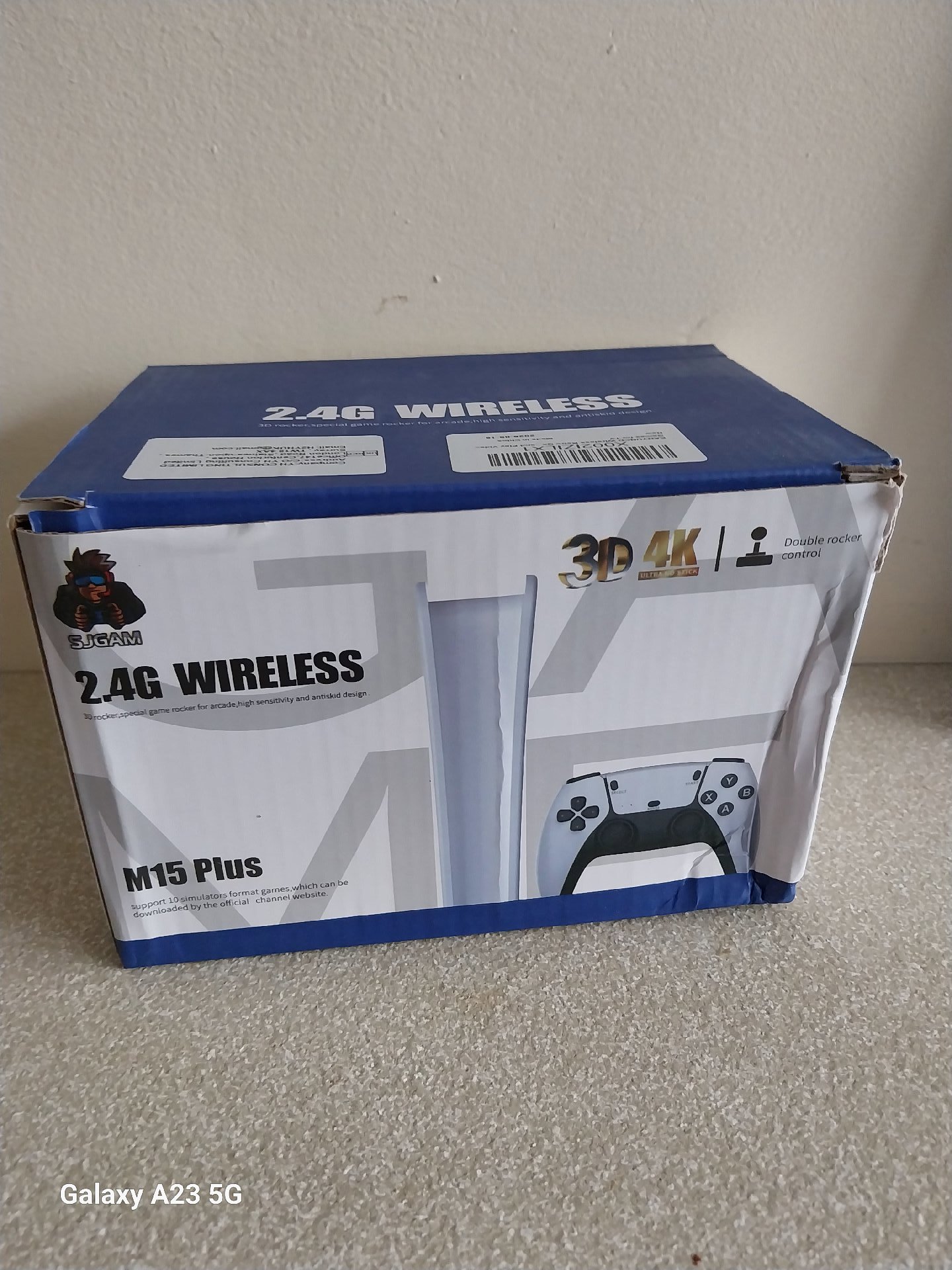 Wireless game pad and console with 20000 Games, Sjgam, One Size, New condition — preloved on SilentSale®