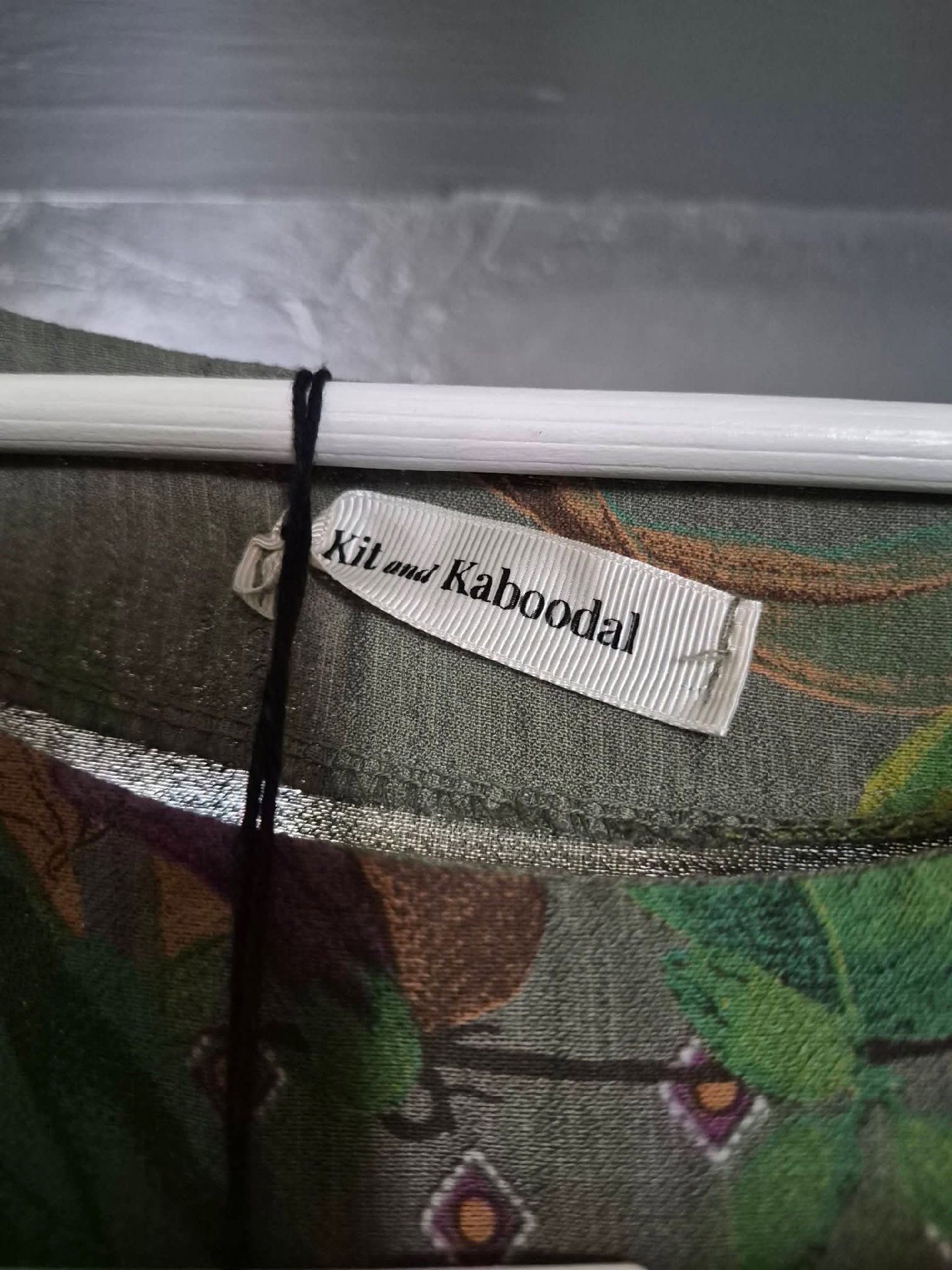 Kit and Kaboodal Khaki Floral Dress One Size Fits UK 8 to 18, Kit and Kaboodal, One Size, New condition — preloved on SilentSale®