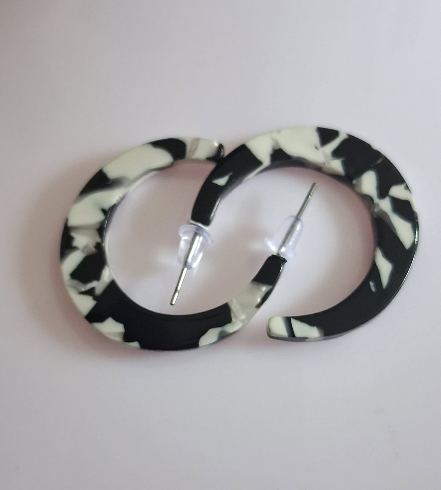 Black and White Resin Hoop Earrings, Other, Z, New condition — preloved on SilentSale®