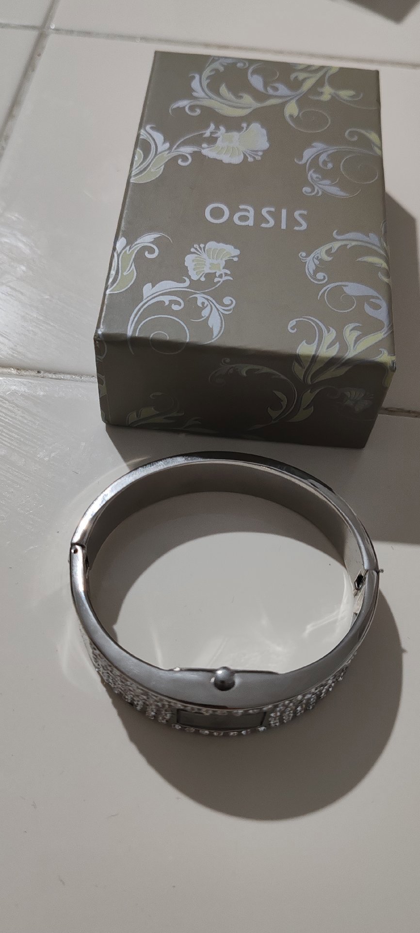 Womens watches, Oasis, One Size, Excellent condition — preloved on SilentSale®