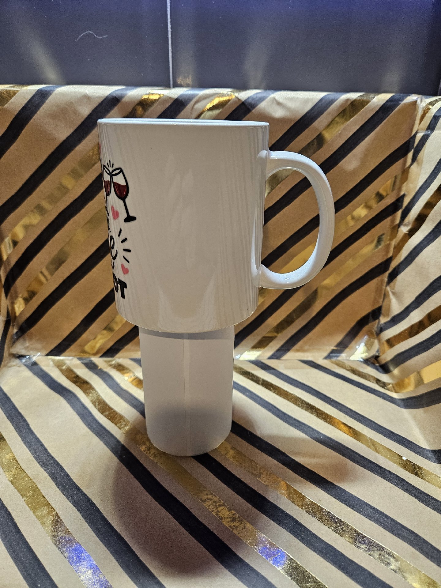 Novelty Wine Themed Mug with Car Cup Holder Base, Unbranded, One Size, New condition — preloved on SilentSale®