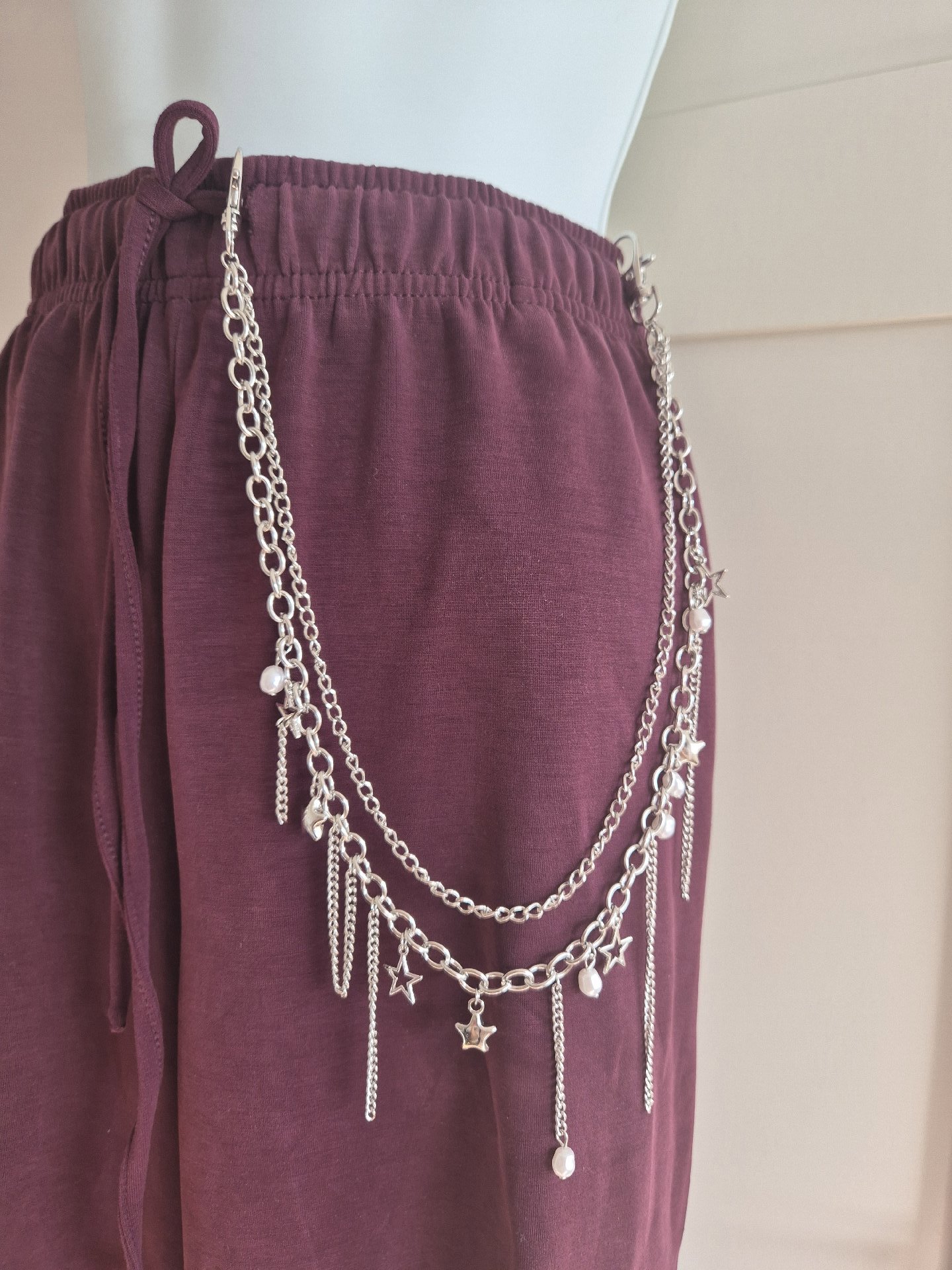 Silver Tone Chain Belt with Star and Pearl Charms trousers chain, Unbranded, 26", New condition — preloved on SilentSale®