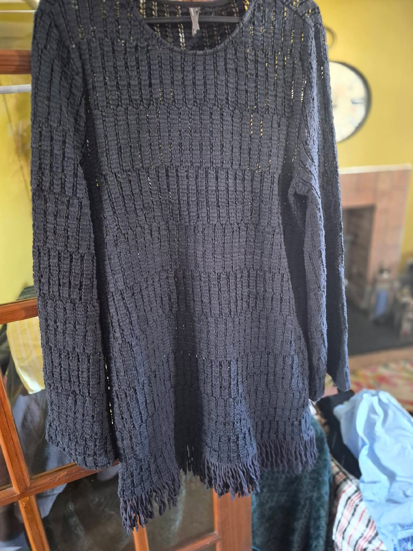 Anthropologie Black Textured Long Sleeve Dress – Size L, Anthropologie, L, New condition — preloved on SilentSale®