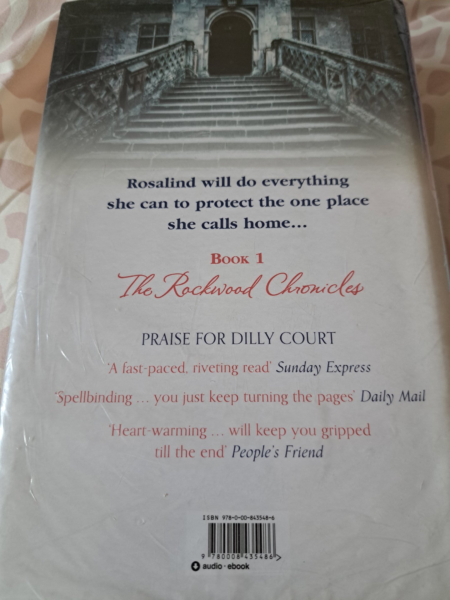 Fortune's Daughter — Dilly Court, HarperCollins Publishers Limited, One Size, Excellent condition — preloved on SilentSale®