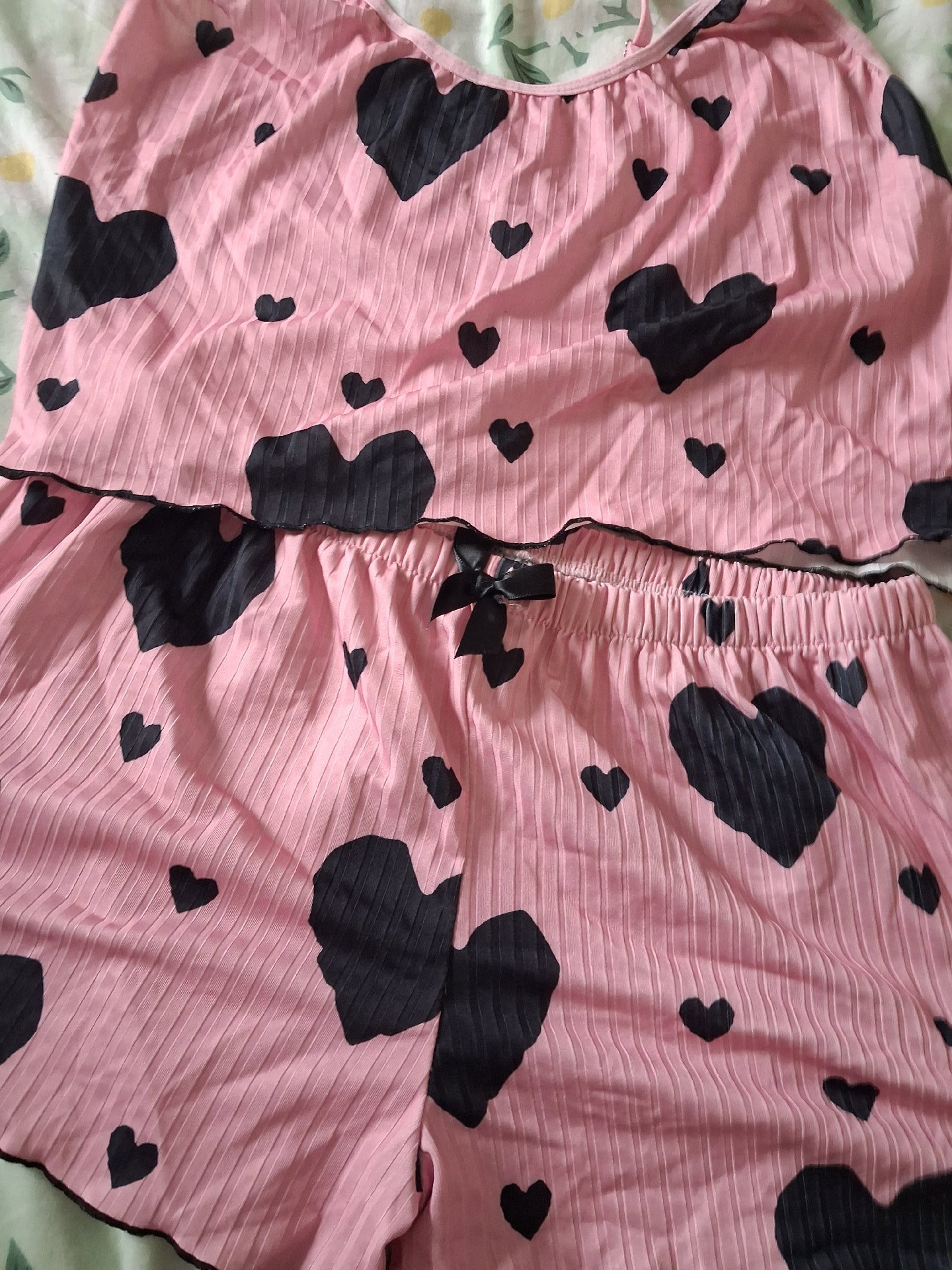 Pink Heart Print Cami Top and Shorts Set, Unbranded, XXL, New condition — preloved on SilentSale®
