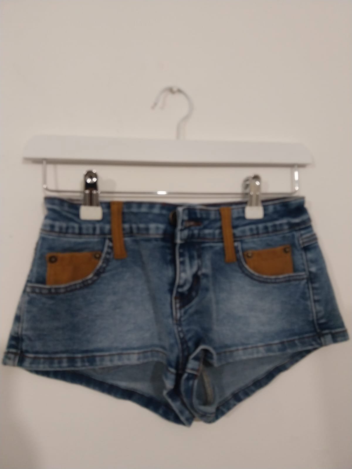 Edikted Shorts, Edikted, XS, Excellent condition — preloved on SilentSale®