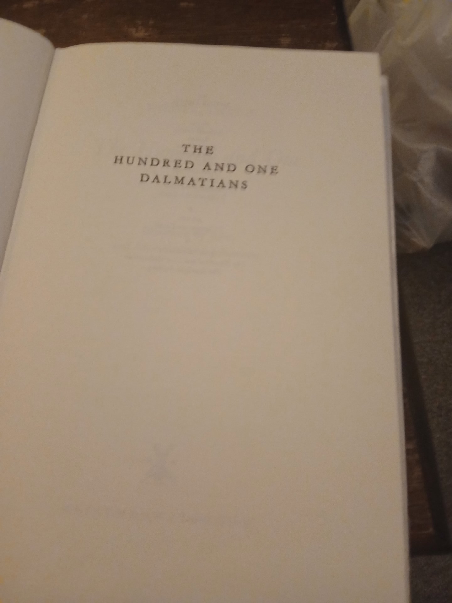 The Hundred and One Dalmatians by Dodie Smith Hardcover Book, Smith, small, Good condition — preloved on SilentSale®