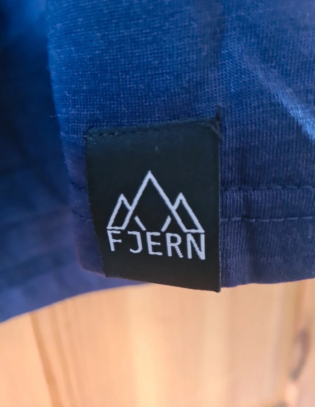 Fjern outdoor  beyond boundaries  t shirt navy, Fjern, S, New condition — preloved on SilentSale®