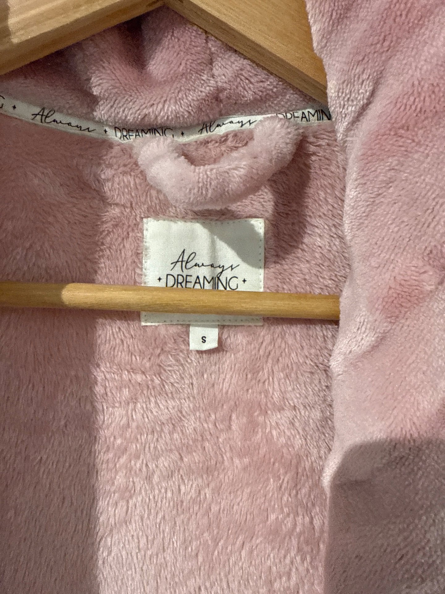 Always Dreaming Pink Plush Dressing Gown Robe – Size S, Always Dreaming, S, Excellent condition — preloved on SilentSale®