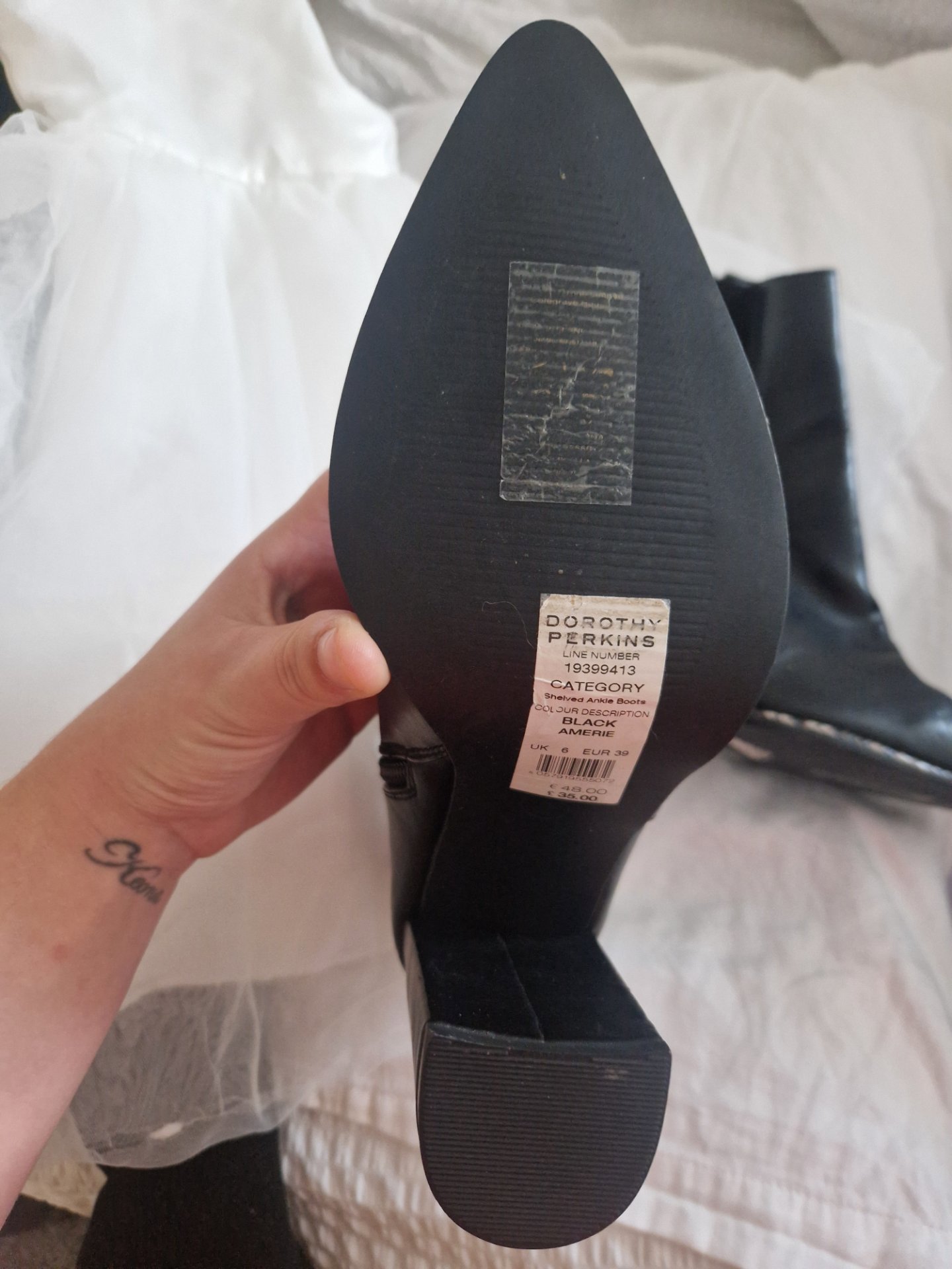 Ankle boots , Dorothy Perkins, 6, Like New condition — preloved on SilentSale®