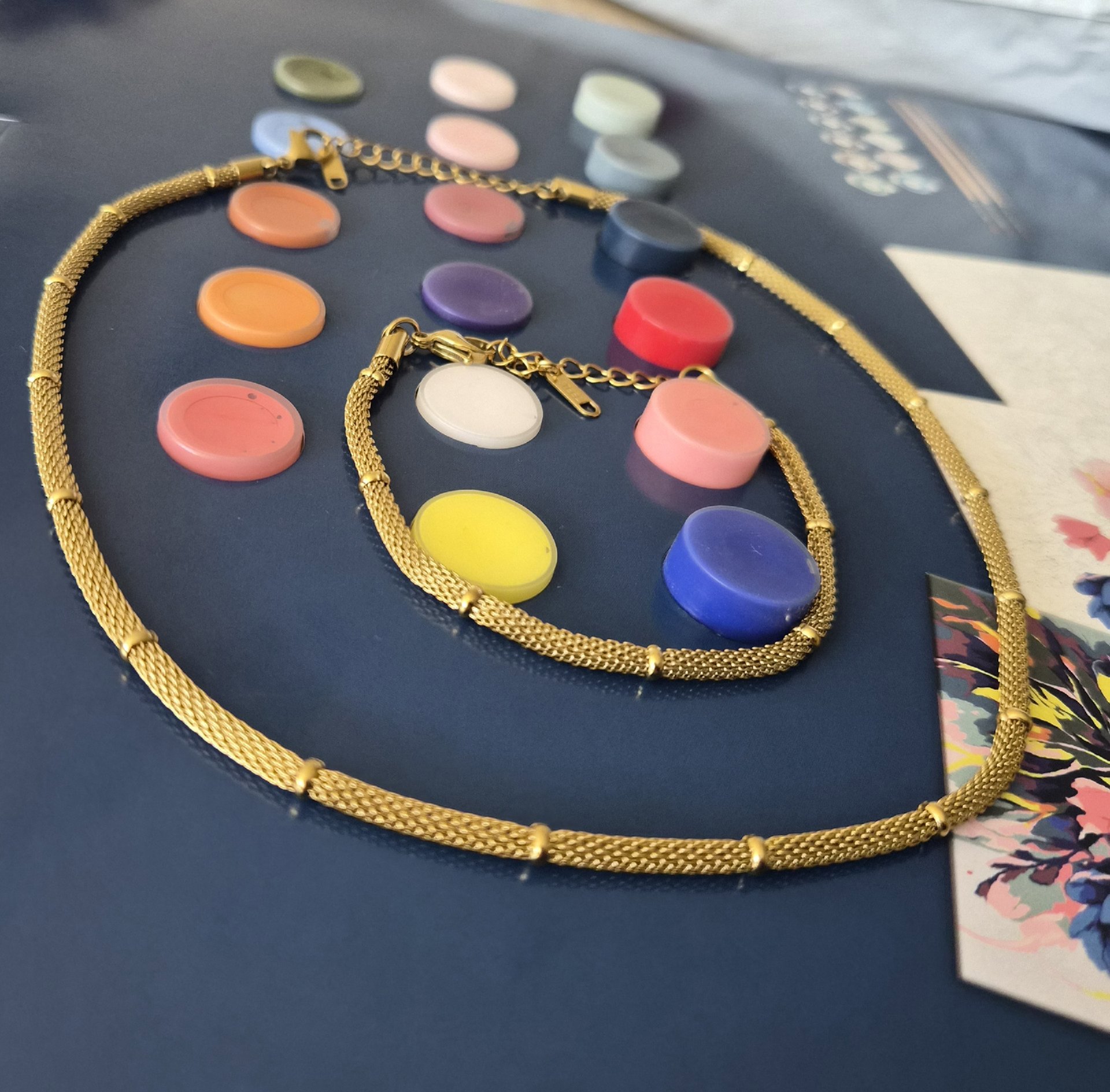 Gold Tone Mesh Necklace and Bracelet Set, Unbranded, One Size, New condition — preloved on SilentSale®