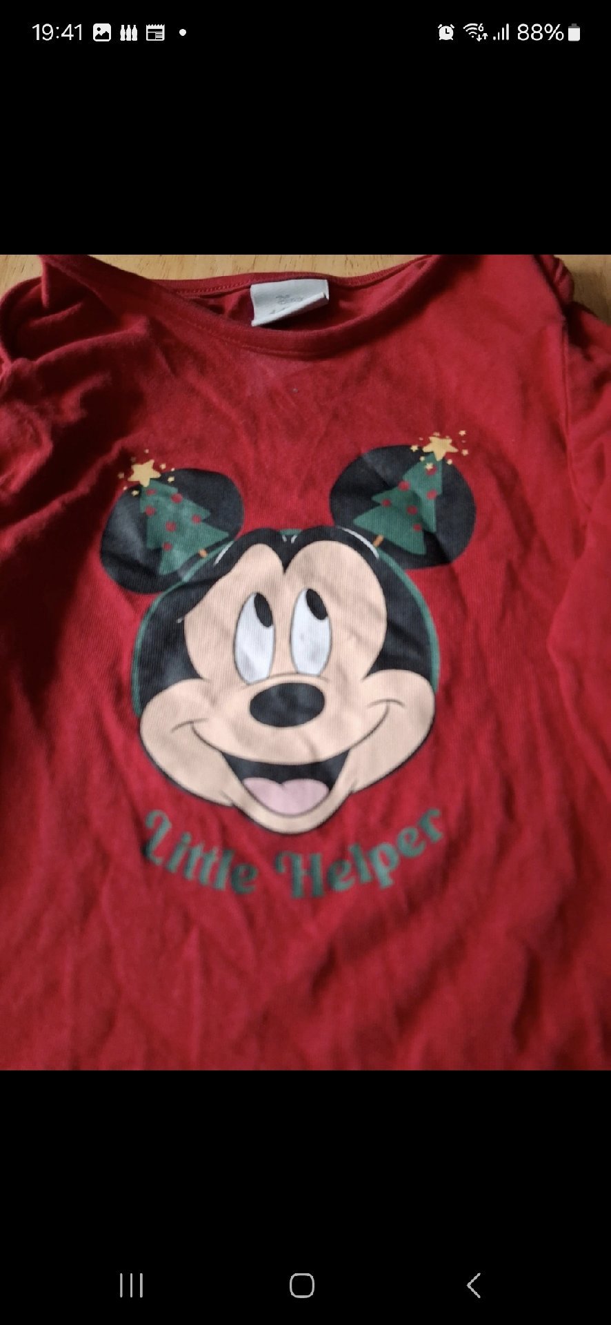 Disney Red Mickey Mouse Little Helper Christmas Top – Age 18-24M, Disney, 18-24 months, Excellent condition — preloved on SilentSale®