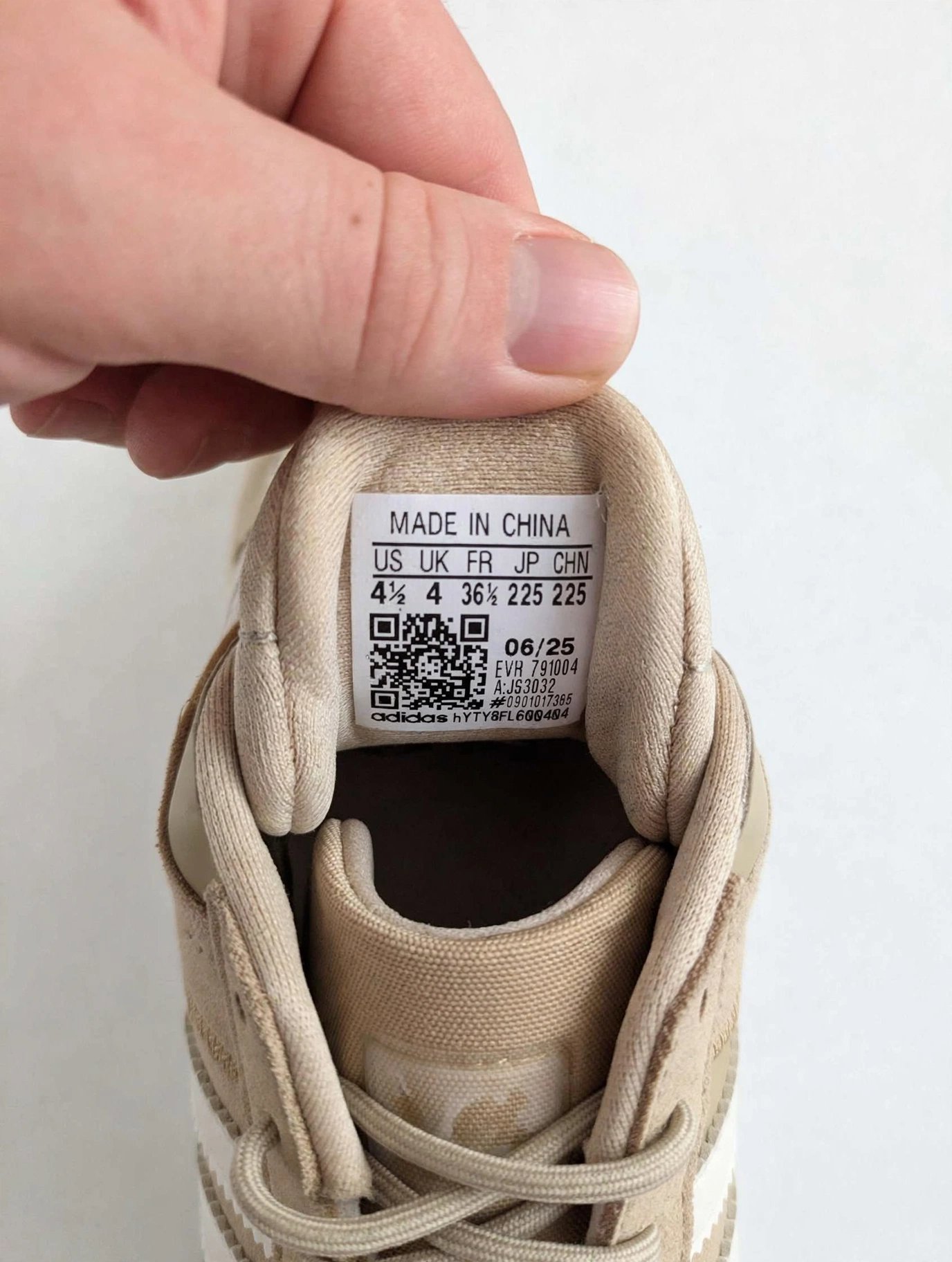 Adidas Ozelia Trainers White and Savanna – UK 4, Adidas, 4, New condition — preloved on SilentSale®