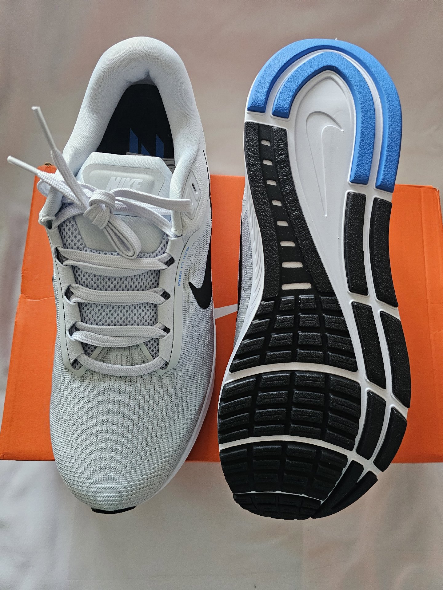 Nike White Zoom structure 24 Running Trainers – UK 10.5, Nike, 10.5, New condition — preloved on SilentSale®