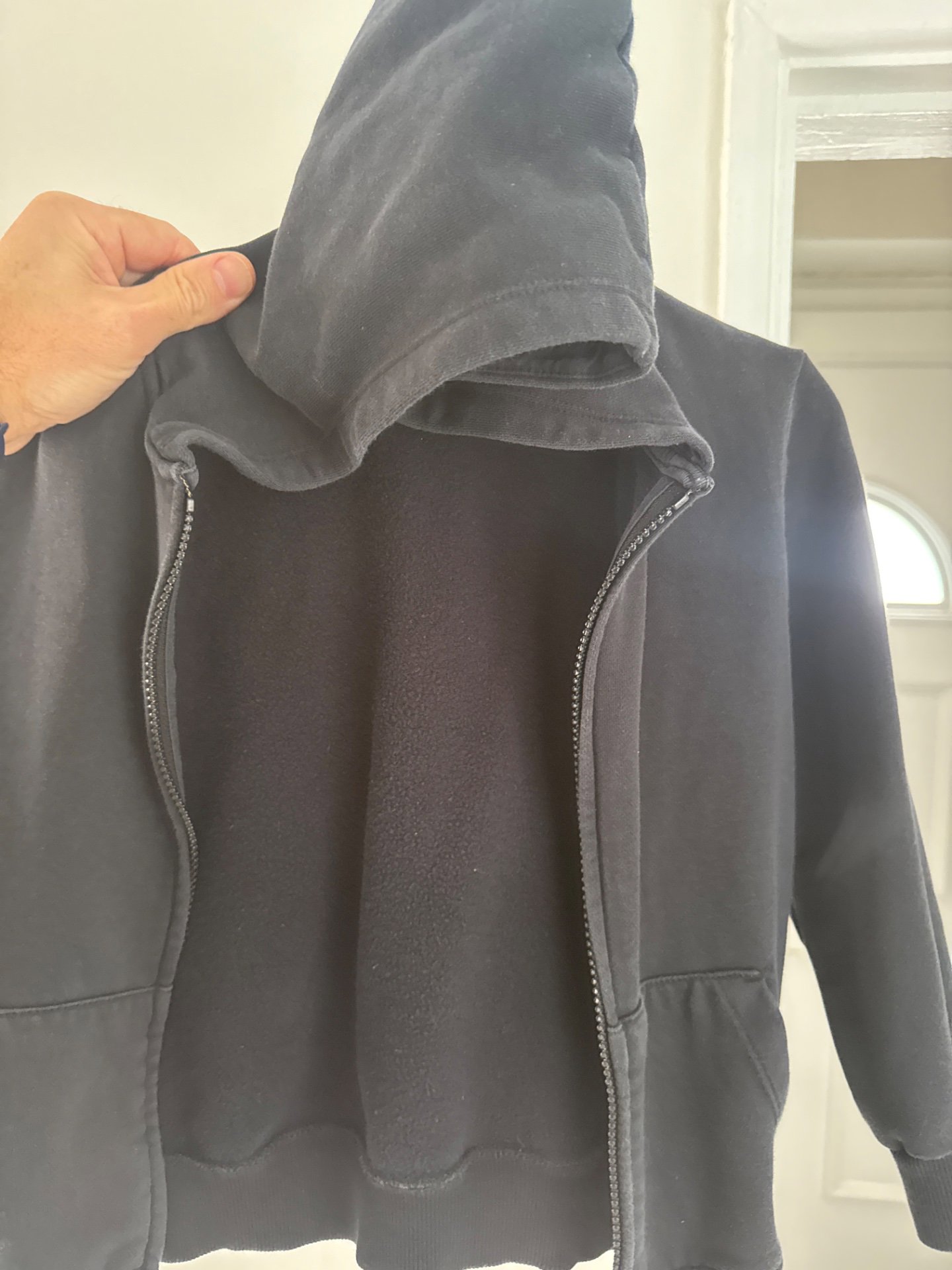 Black Zip-Up Hoodie – Size 4 , TU, 4 years, Good condition — preloved on SilentSale®