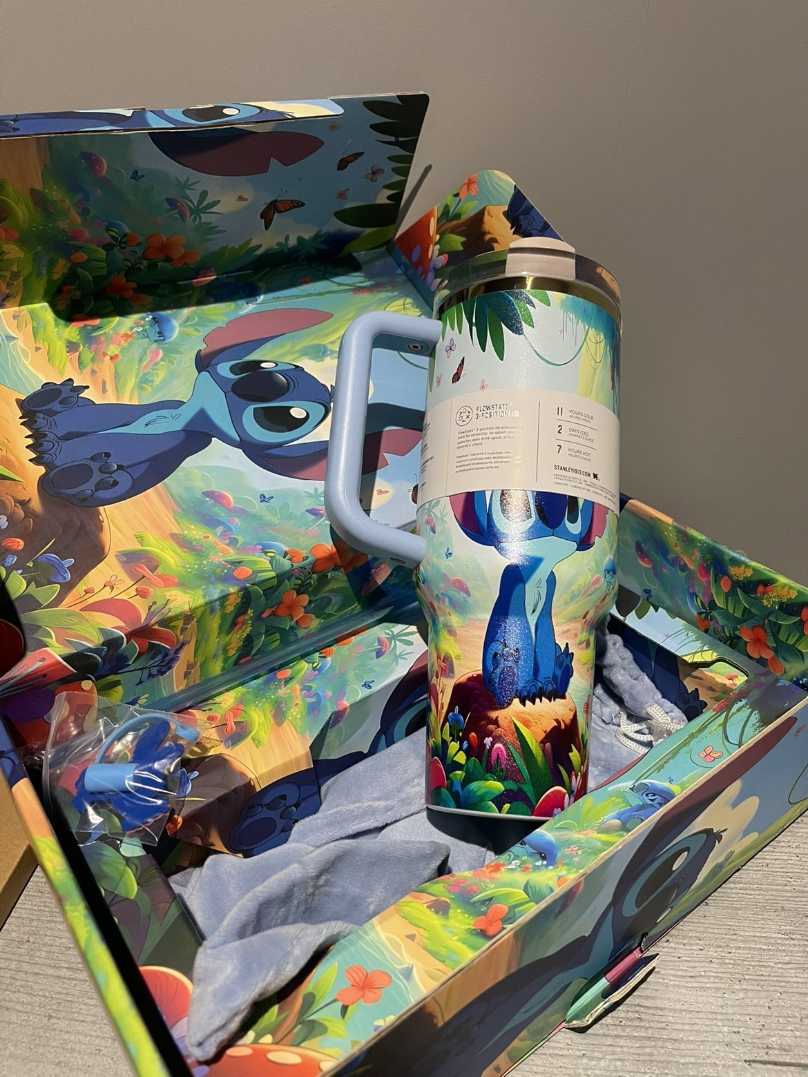 Stanley Stitch Travel Mug with Gift Box, Stanley, One Size, New condition — preloved on SilentSale®