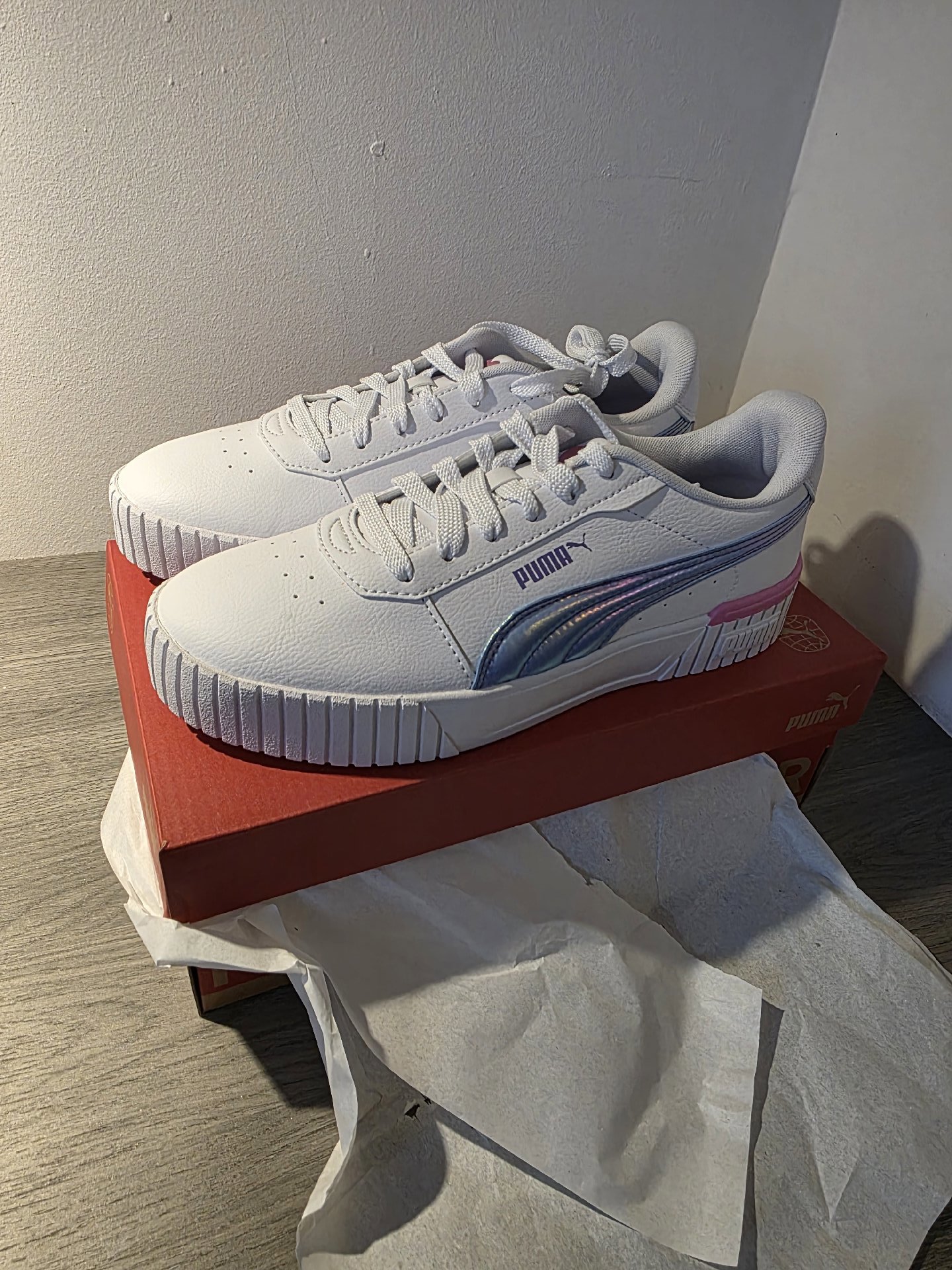 Puma Carina 2.0 Bouncy Sky Jr White Lavender Junior Trainers – UK 5.5, Puma, 5.5, New condition — preloved on SilentSale®