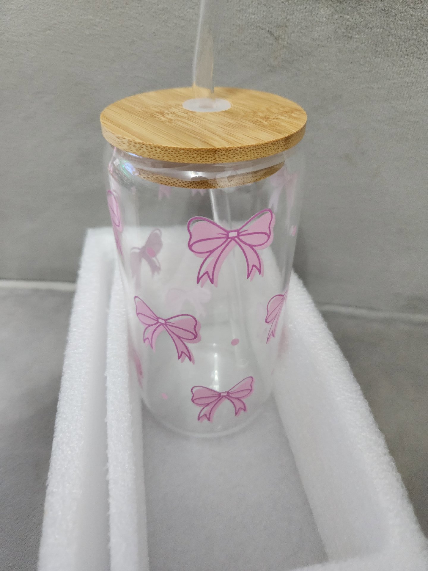 Cute Pink Bows Glass Cup with Bamboo Lid & Straw, Unbranded, One Size, New condition — preloved on SilentSale®