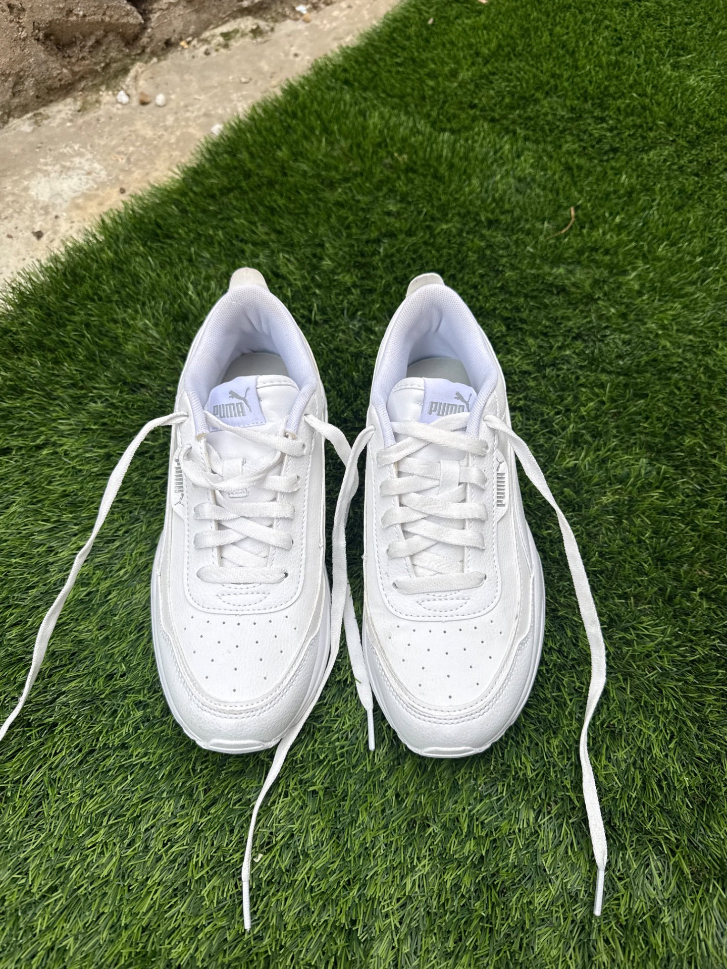 White Puma Sneakers UK4, Puma, 4, Excellent condition — preloved on SilentSale®