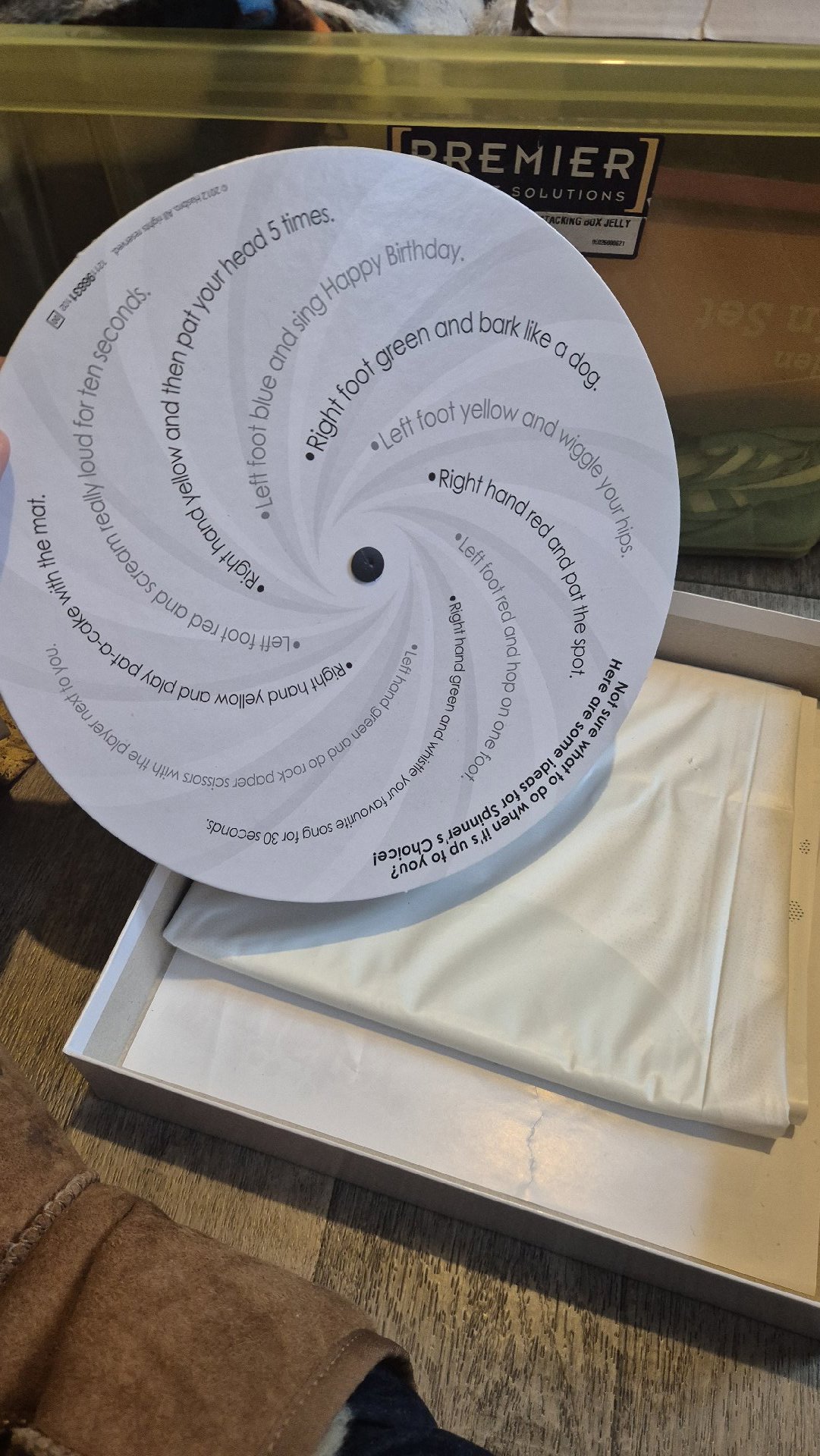 Twister, Hasbro, One Size, Excellent condition — preloved on SilentSale®
