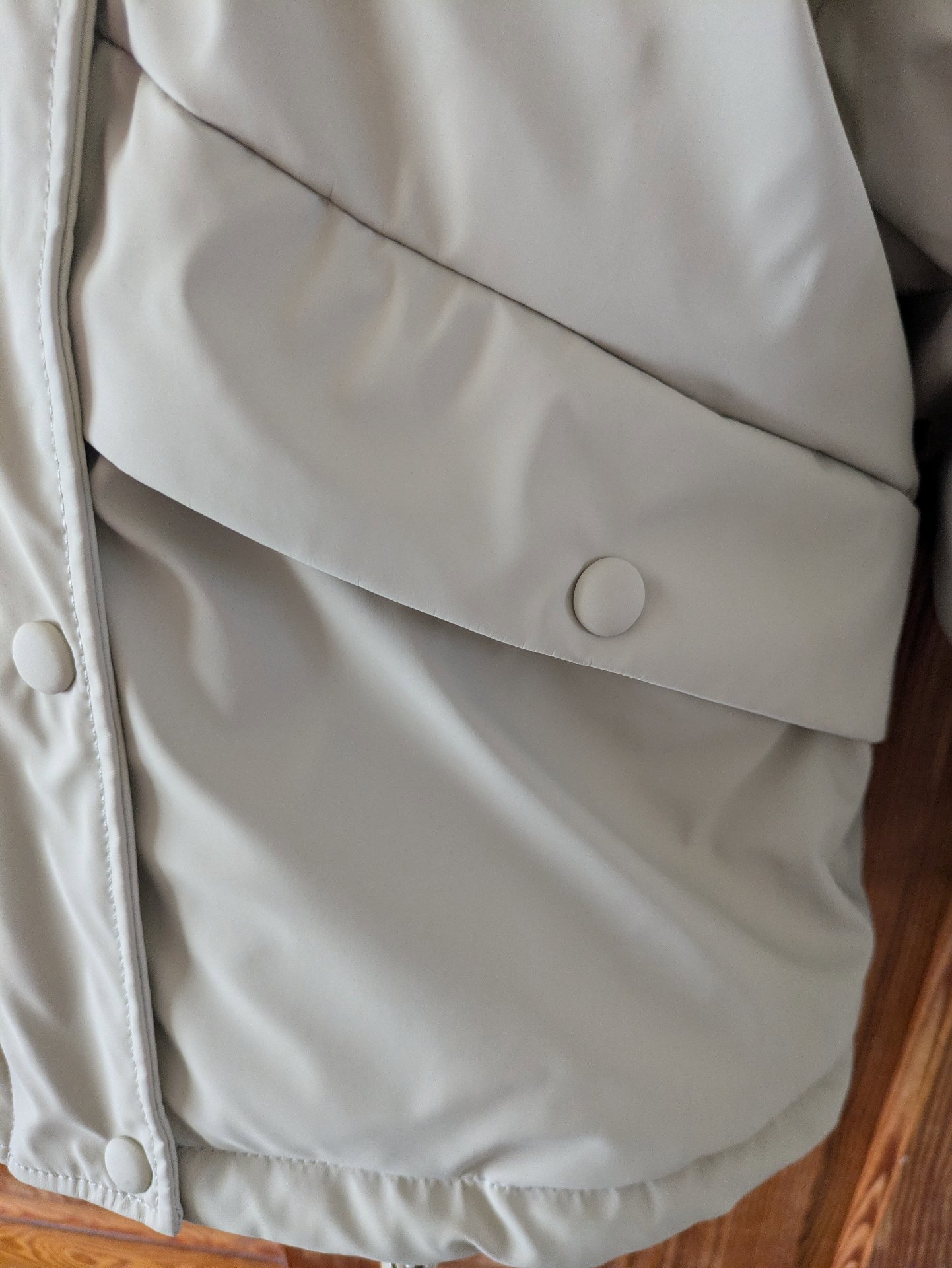 Beige Pull & Bear Puffer Jacket with Hood, Pull&Bear, M, Excellent condition — preloved on SilentSale®