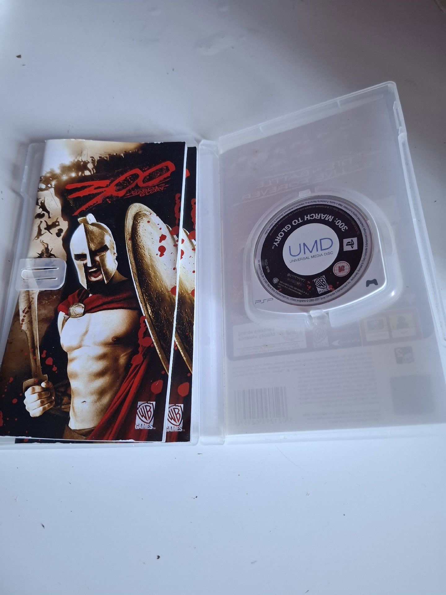 300 The Game PSP Video Game, Warner Bros. Games, One Size, Excellent condition — preloved on SilentSale®