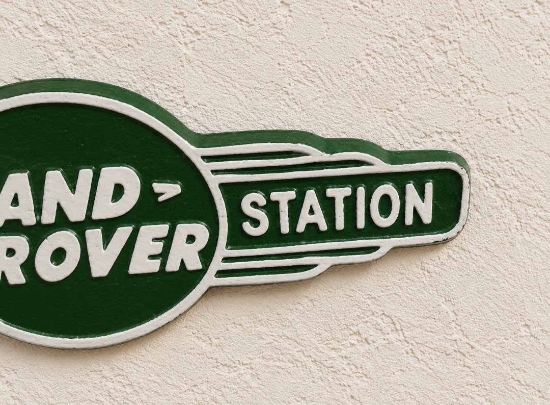 New Reproduction Land Rover Service Station Sign - Cast Aluminium, Land Rover, Medium, New condition — preloved on SilentSale®