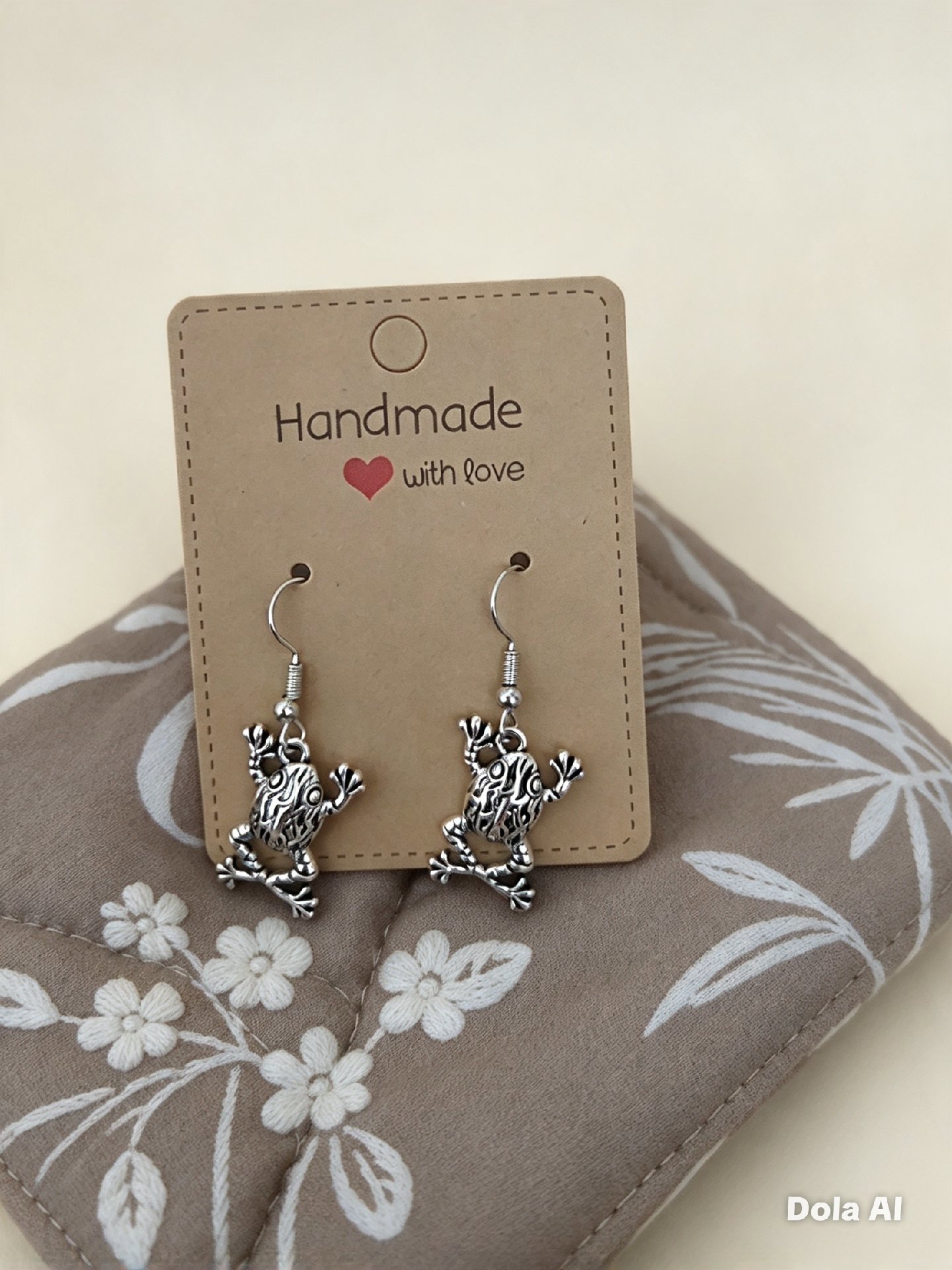 Handmade Silver Tone Frog Drop Earrings, Other, One Size, New condition — preloved on SilentSale®