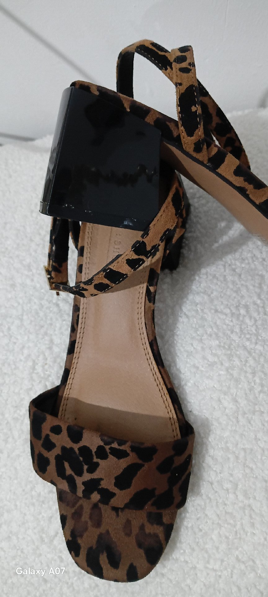 Leopard Print Block Heel Sandals – Size 5, Sos Shoes, 5, Excellent condition — preloved on SilentSale®