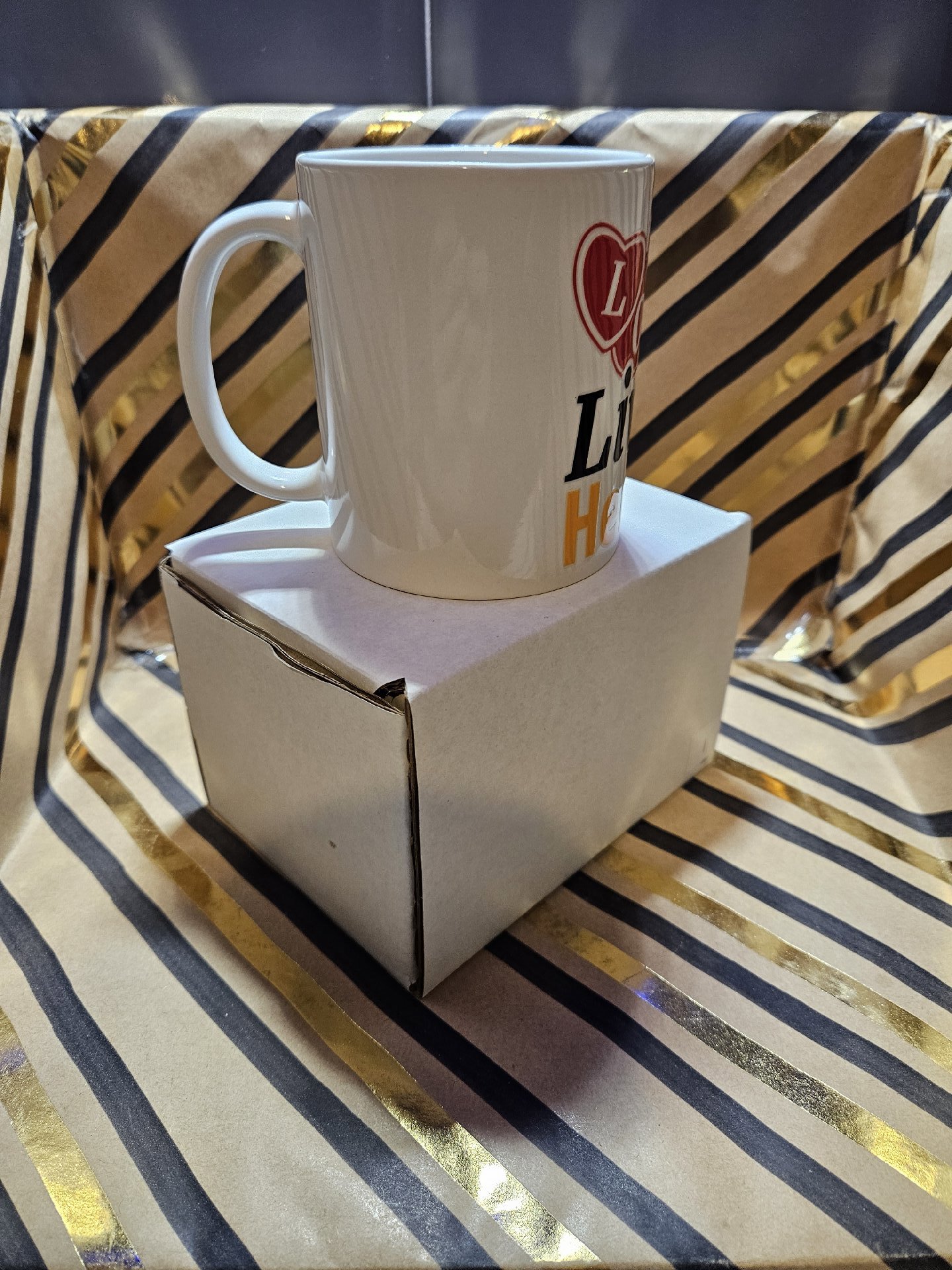 Love Lives Here White Ceramic Mug, Unbranded, One Size, New condition — preloved on SilentSale®
