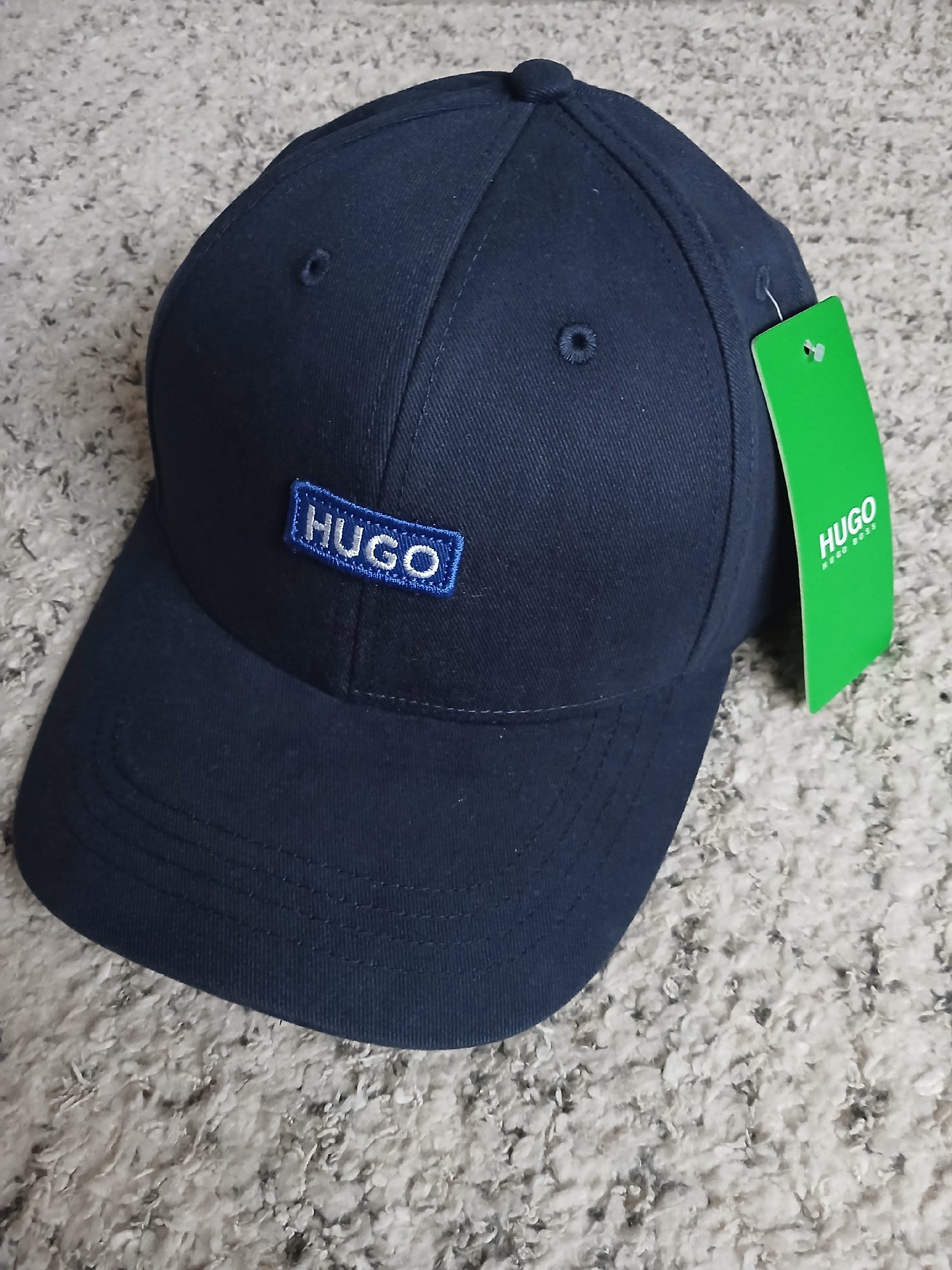 Hugo boss unisex cap, NAVY , Hugo Boss, One Size, New condition — preloved on SilentSale®