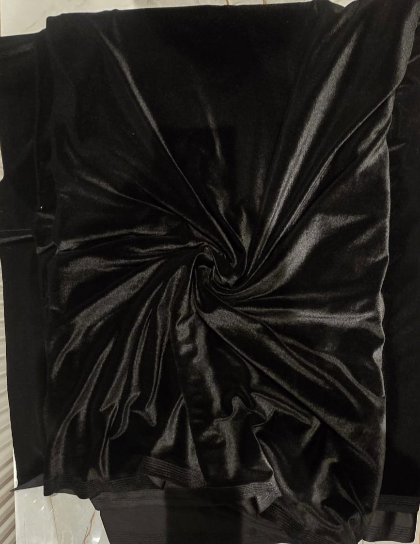 Black Velvet Fabric Piece, Velvet, One Size, New condition — preloved on SilentSale®