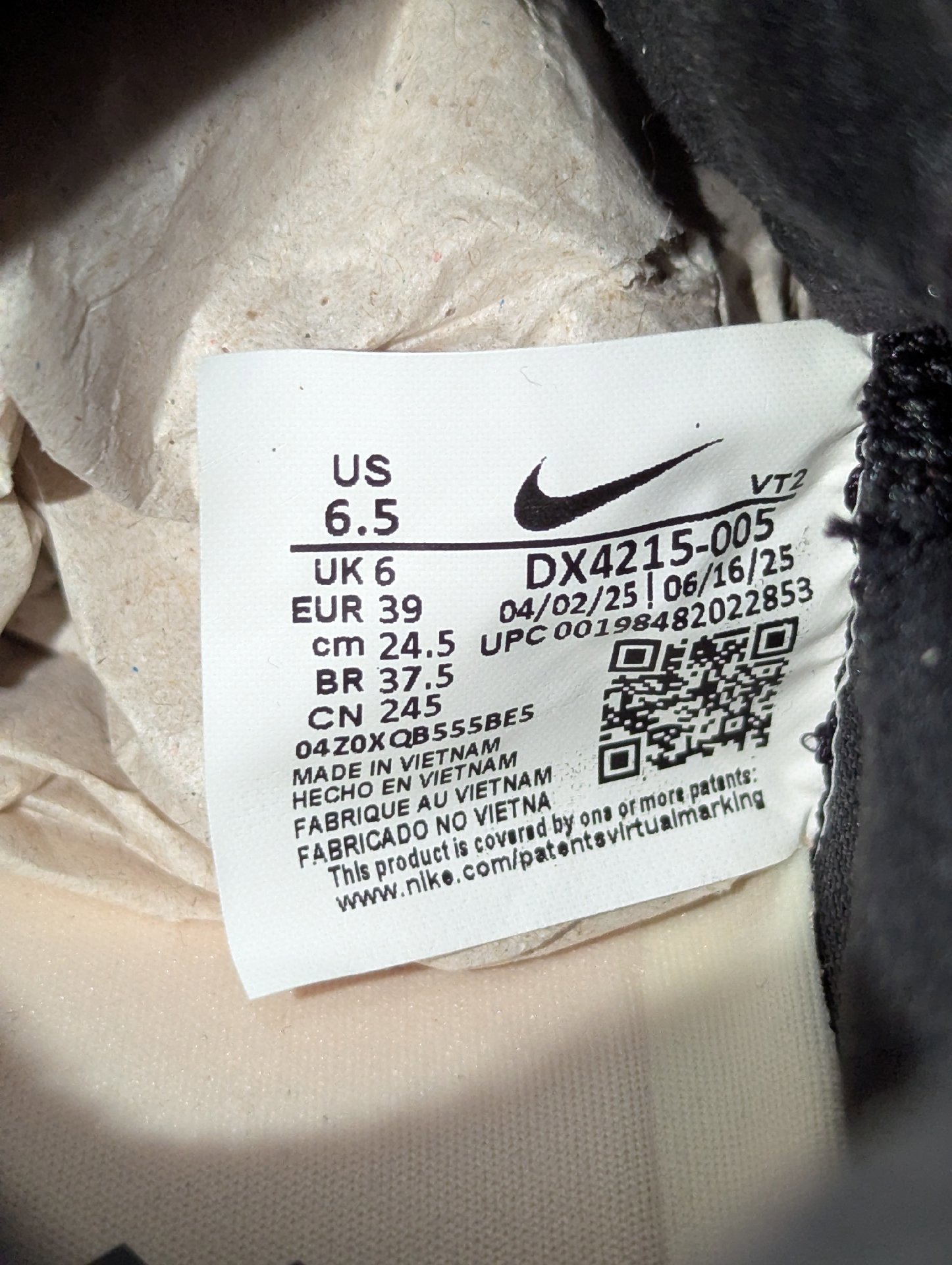 Nike Black Running Trainers – UK 6, Nike, 6, New condition — preloved on SilentSale®