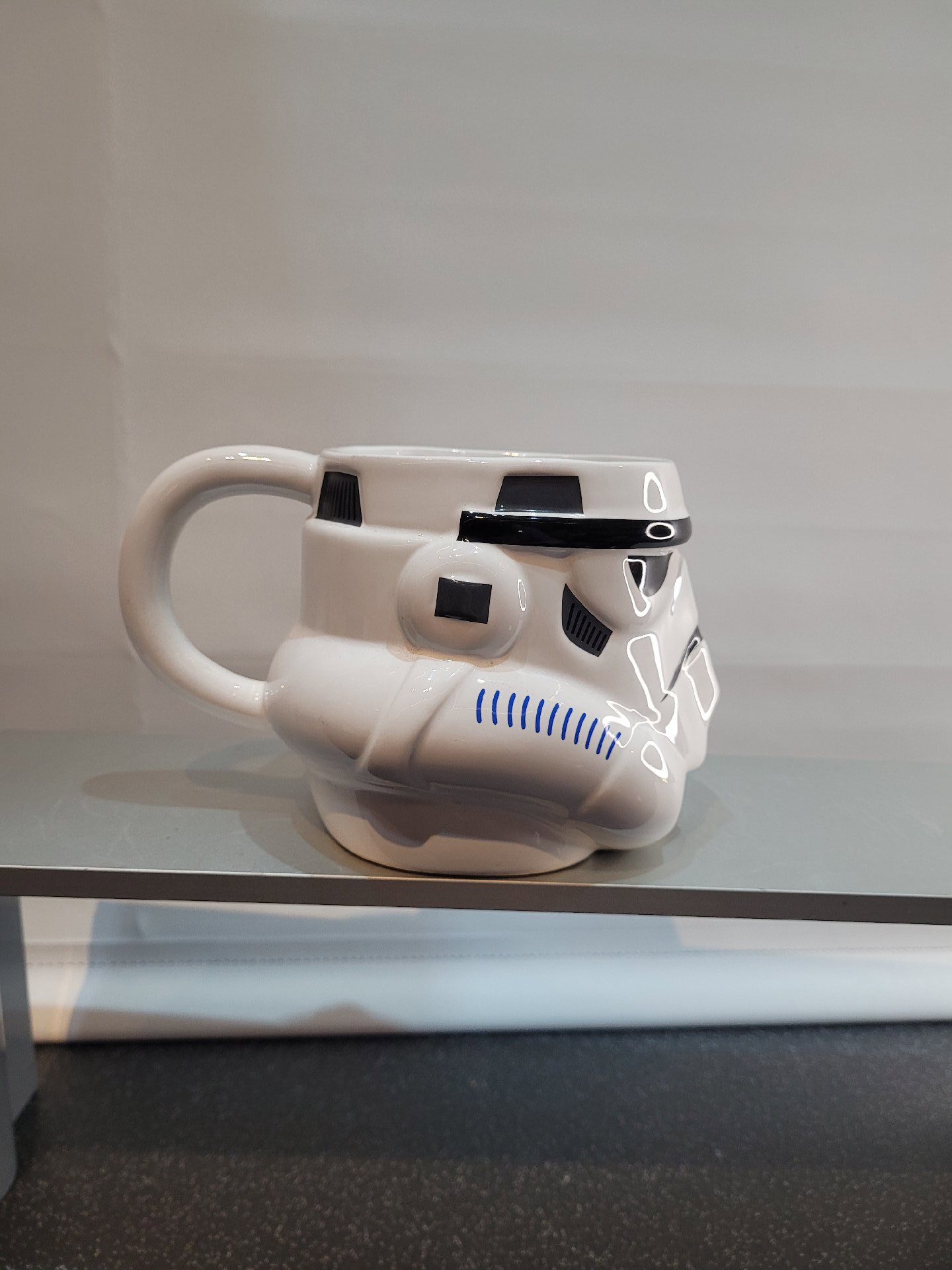Star Wars Stormtrooper Helmet Ceramic Mug, StarWars, Medium, Good condition — preloved on SilentSale®