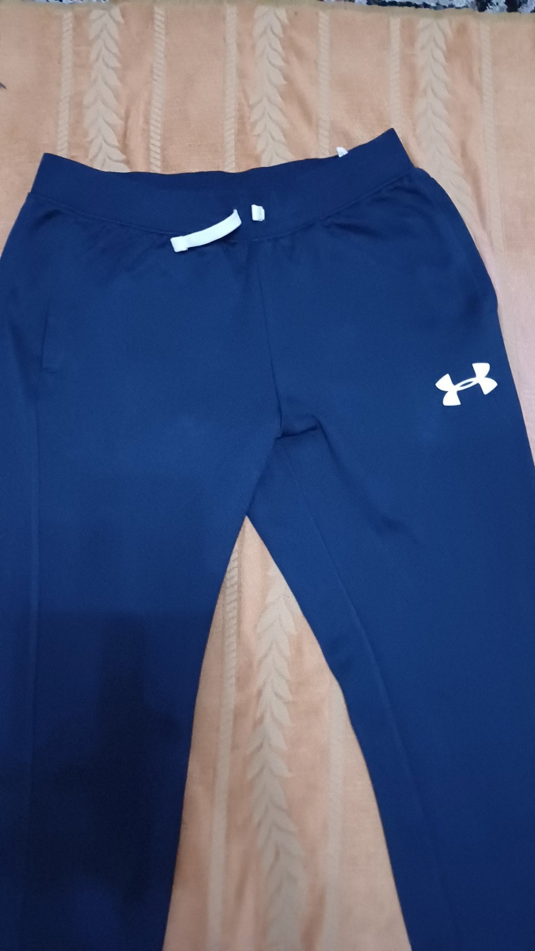 Under Armour Navy Blue Loose Fit Tracksuit Set – Youth Large, Under Armour, 12-13 years, Excellent condition — preloved on SilentSale®