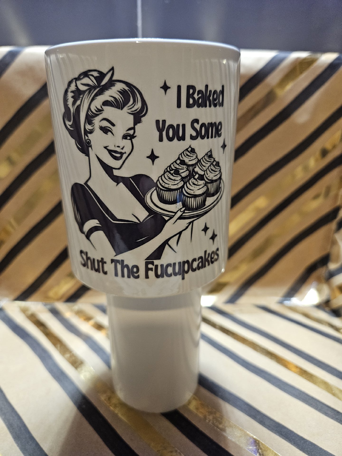 Ceramic Mug With Heart Handle and Funny Cupcake Quote, Unbranded, One Size, New condition — preloved on SilentSale®