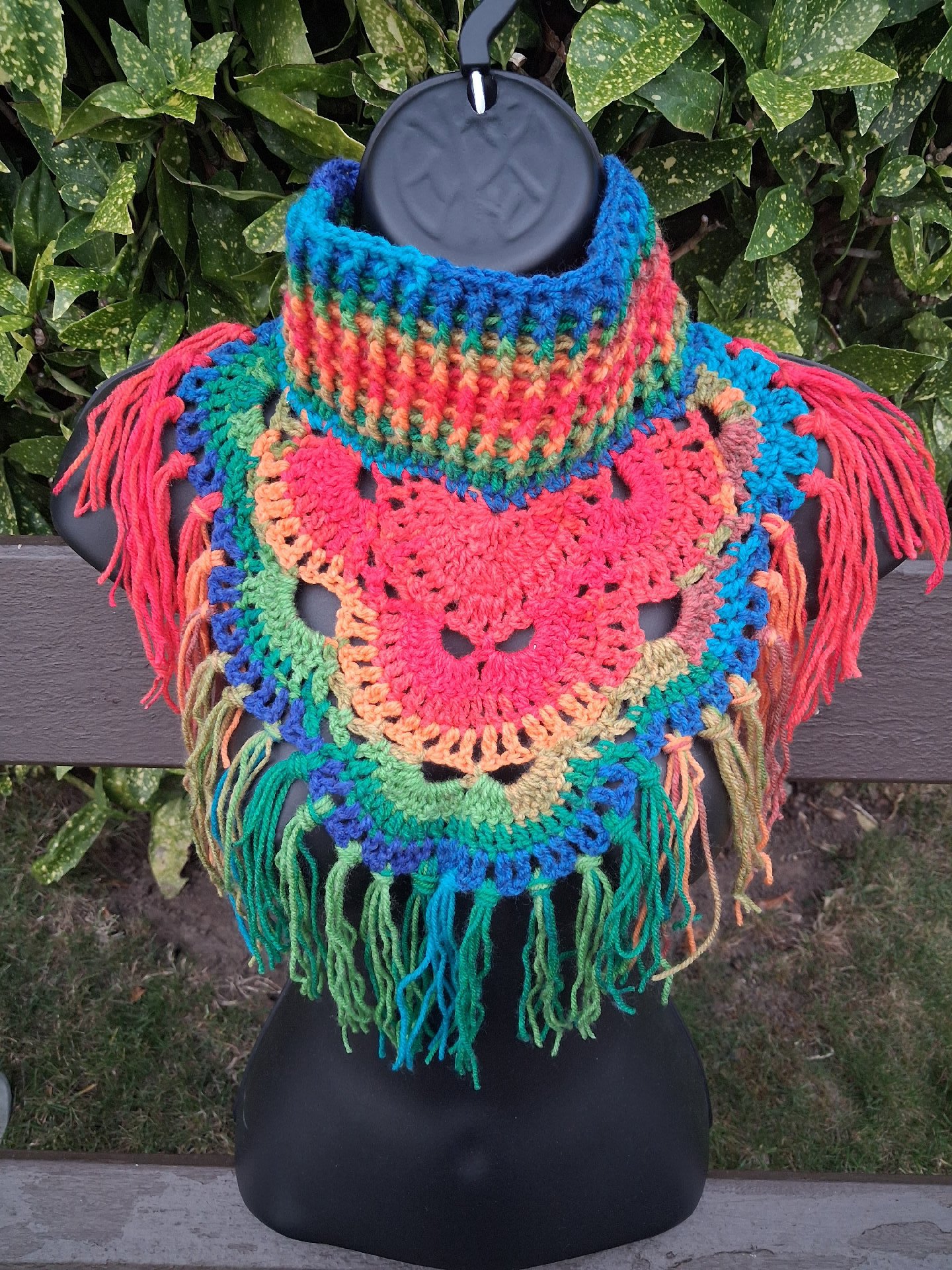 Hand-crocheted bright coloured neck warmer, Handmade, One Size, New condition — preloved on SilentSale®