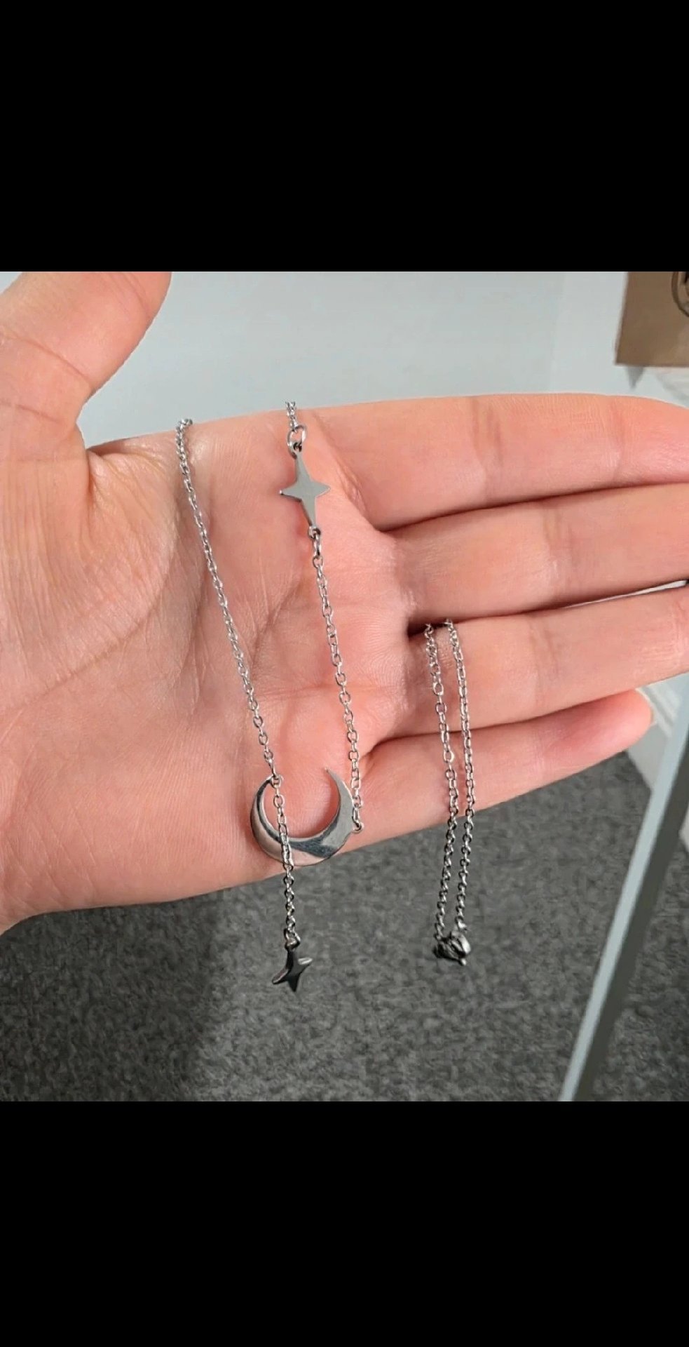Adjustable silver moon and star necklace , Unbranded, One Size, New condition — preloved on SilentSale®