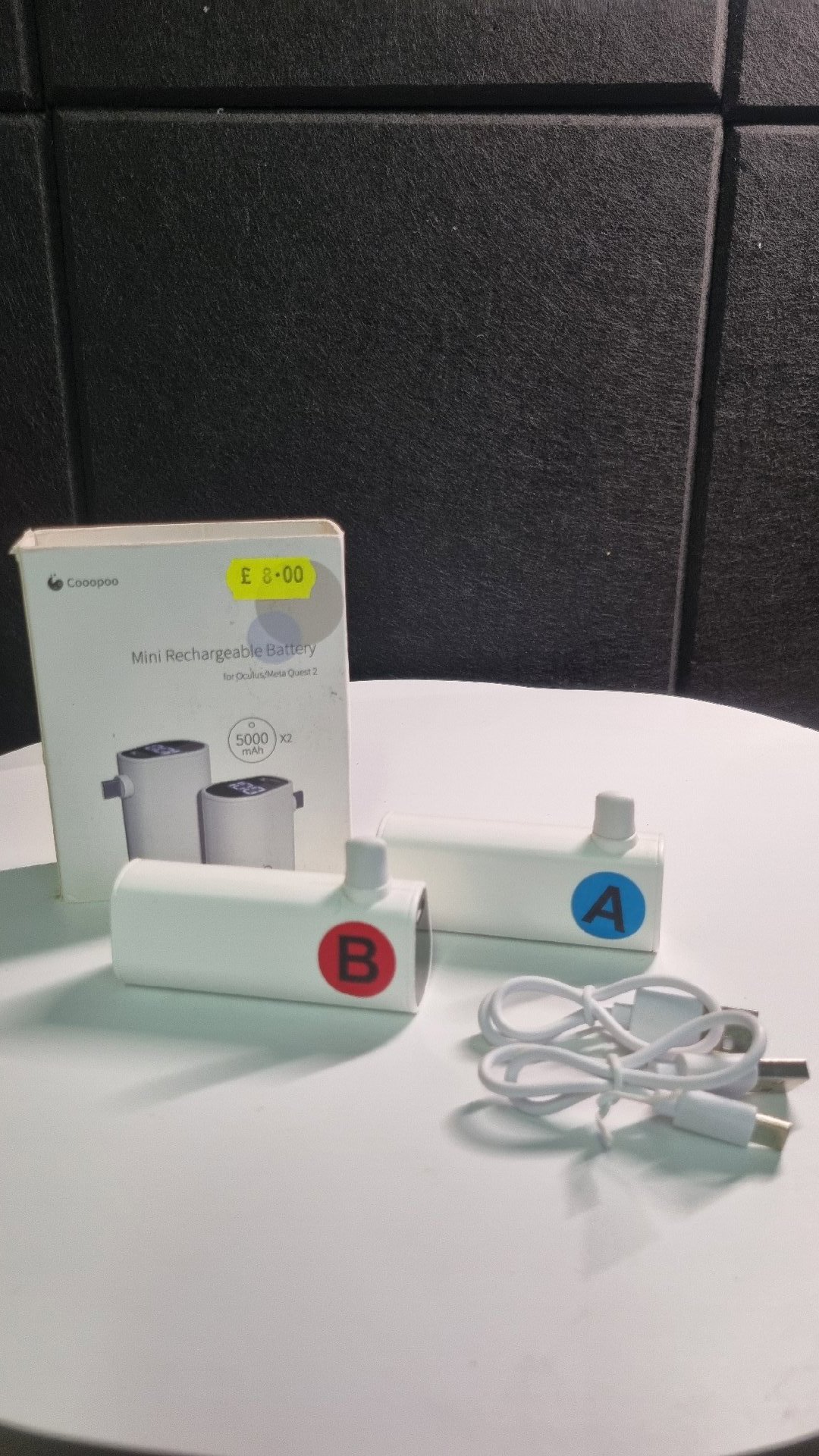 Cookbook Mini Rechargeable Battery For Oculus/Metal Quest 2, 5000mah X2, Cooopoo, One Size, Like New condition — preloved on SilentSale®