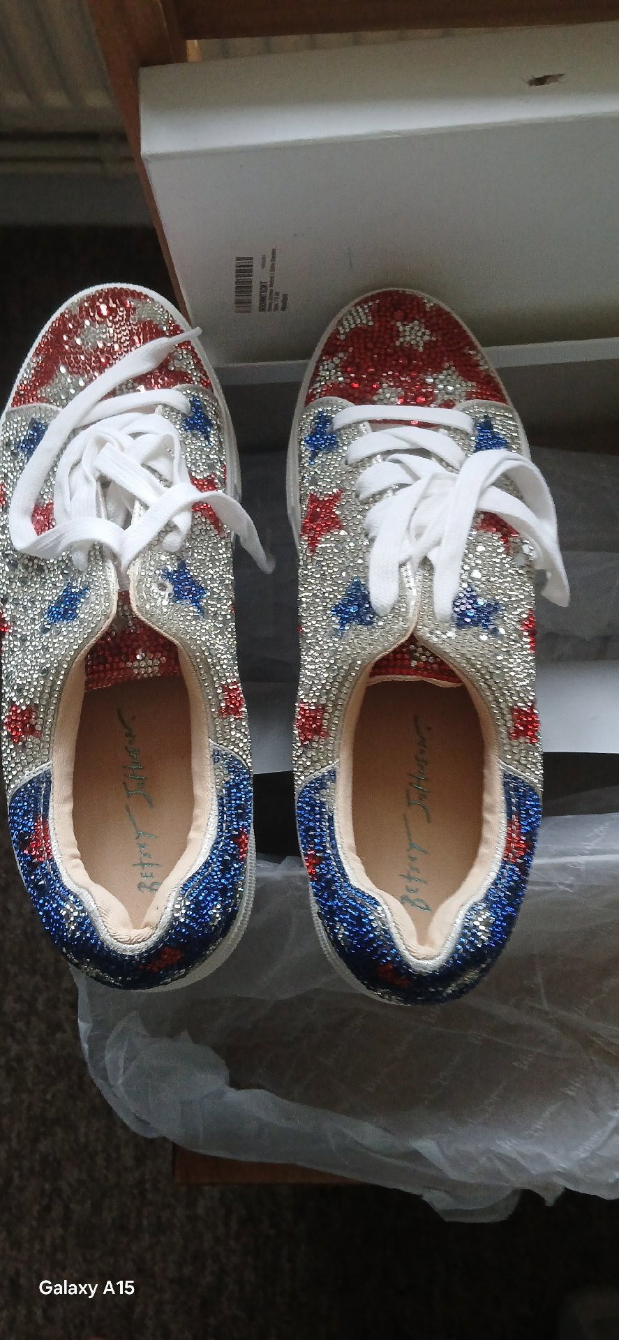 Betsey Johnson Sidny Stars Embellished Trainers – Size 7.5, Betsey Johnson, 7.5, New condition — preloved on SilentSale®