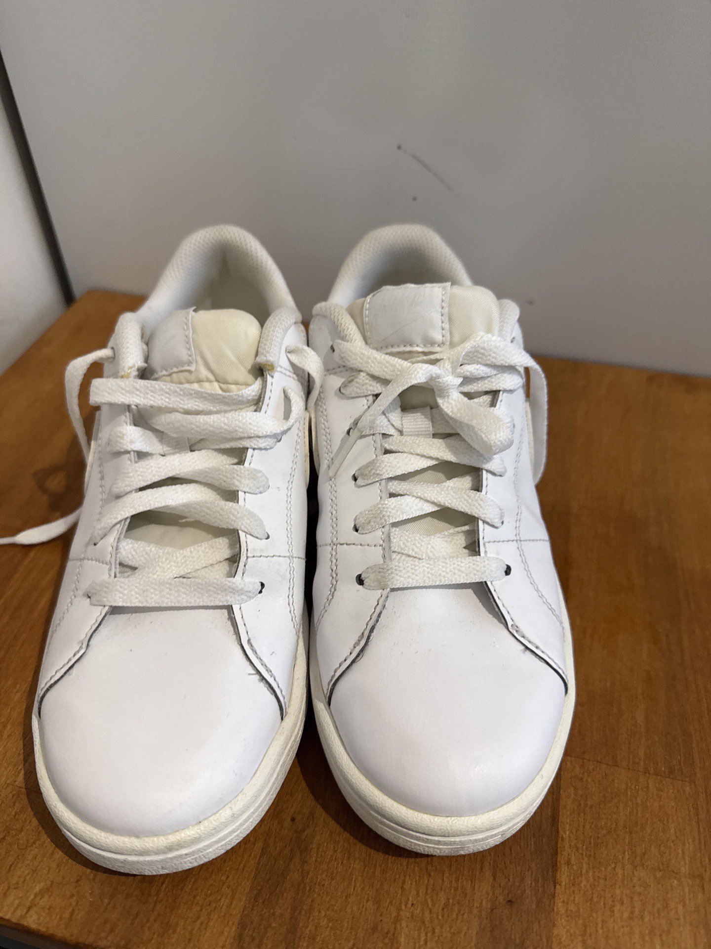 Nike White Leather Trainers – UK 4, Nike, 4, Excellent condition — preloved on SilentSale®