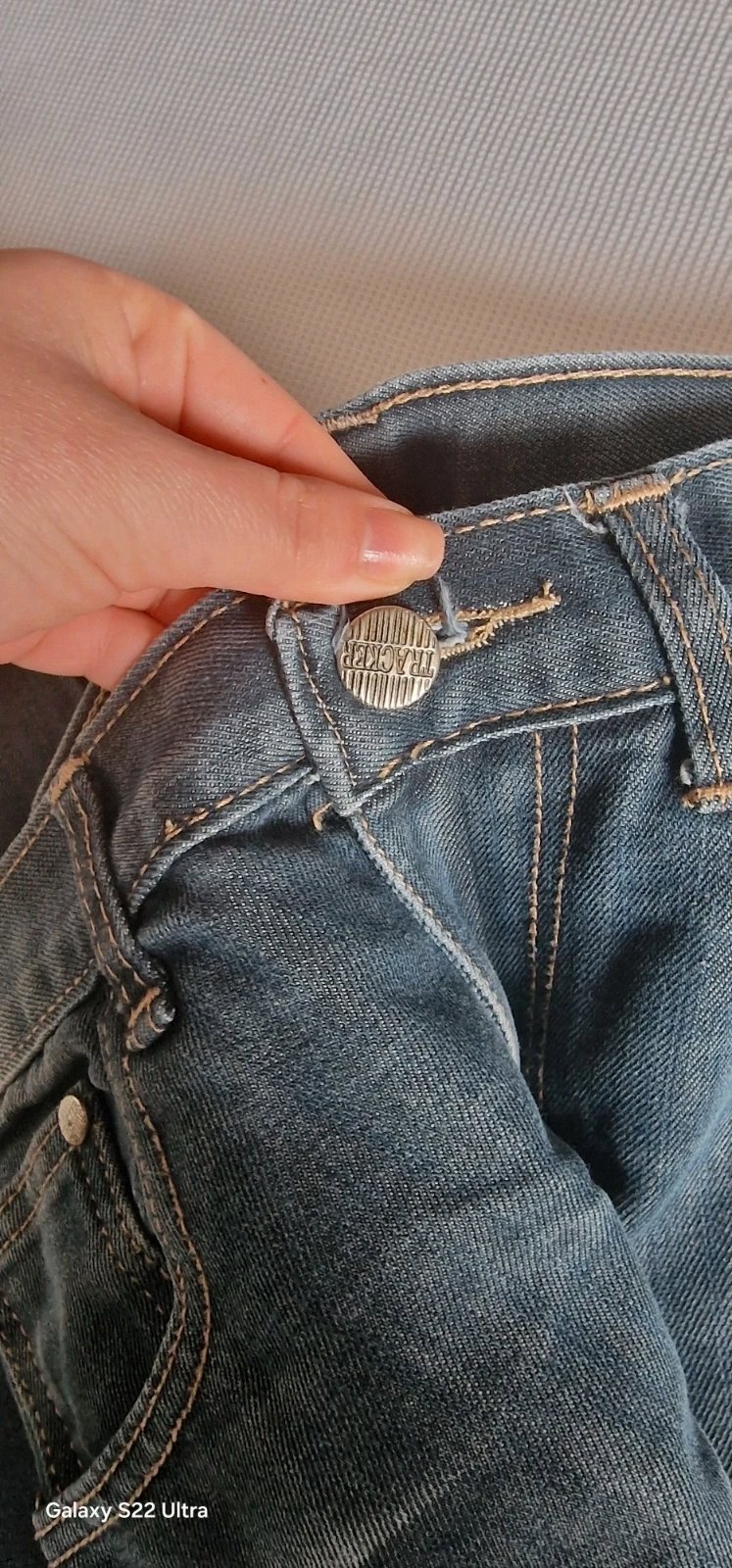 Womens jeans, Tracker, M / UK 12-14, Excellent condition — preloved on SilentSale®