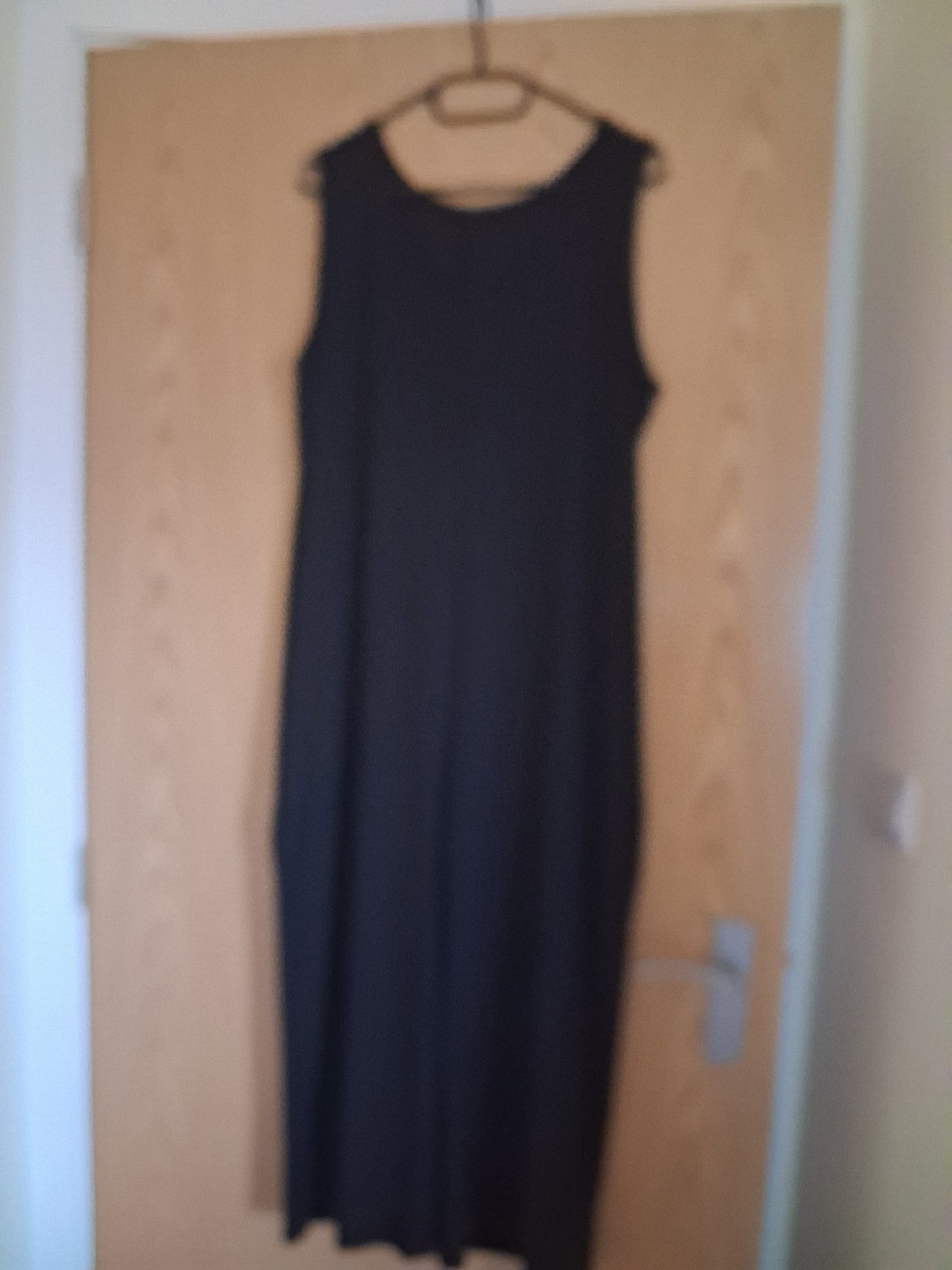 Black Sleeveless Maxi Dress 1XL, Select, XL, Excellent condition — preloved on SilentSale®