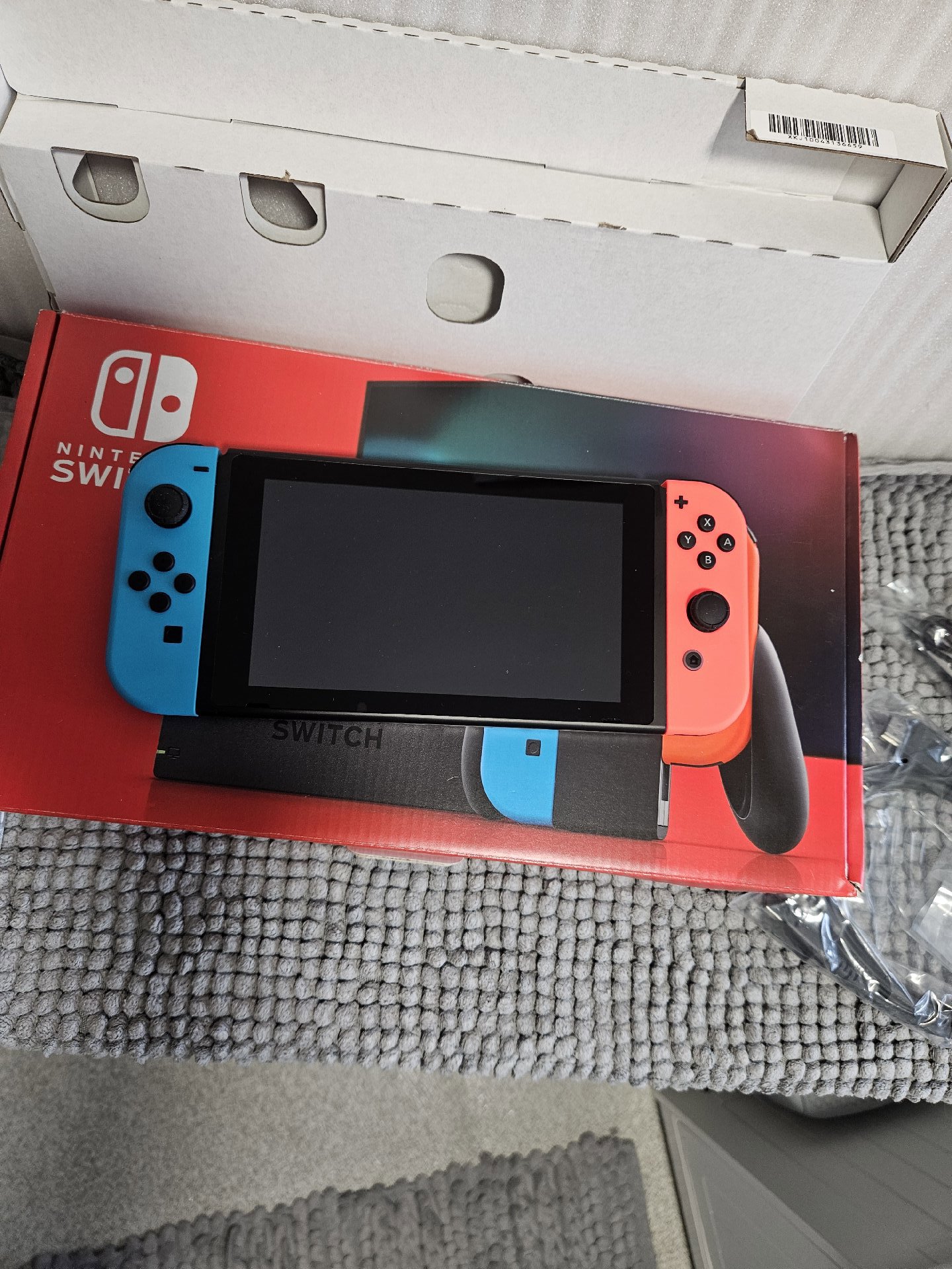 Nintendo Switch Console Neon Blue and Red Joy-Con, Nintendo, 256GB, New condition — preloved on SilentSale®