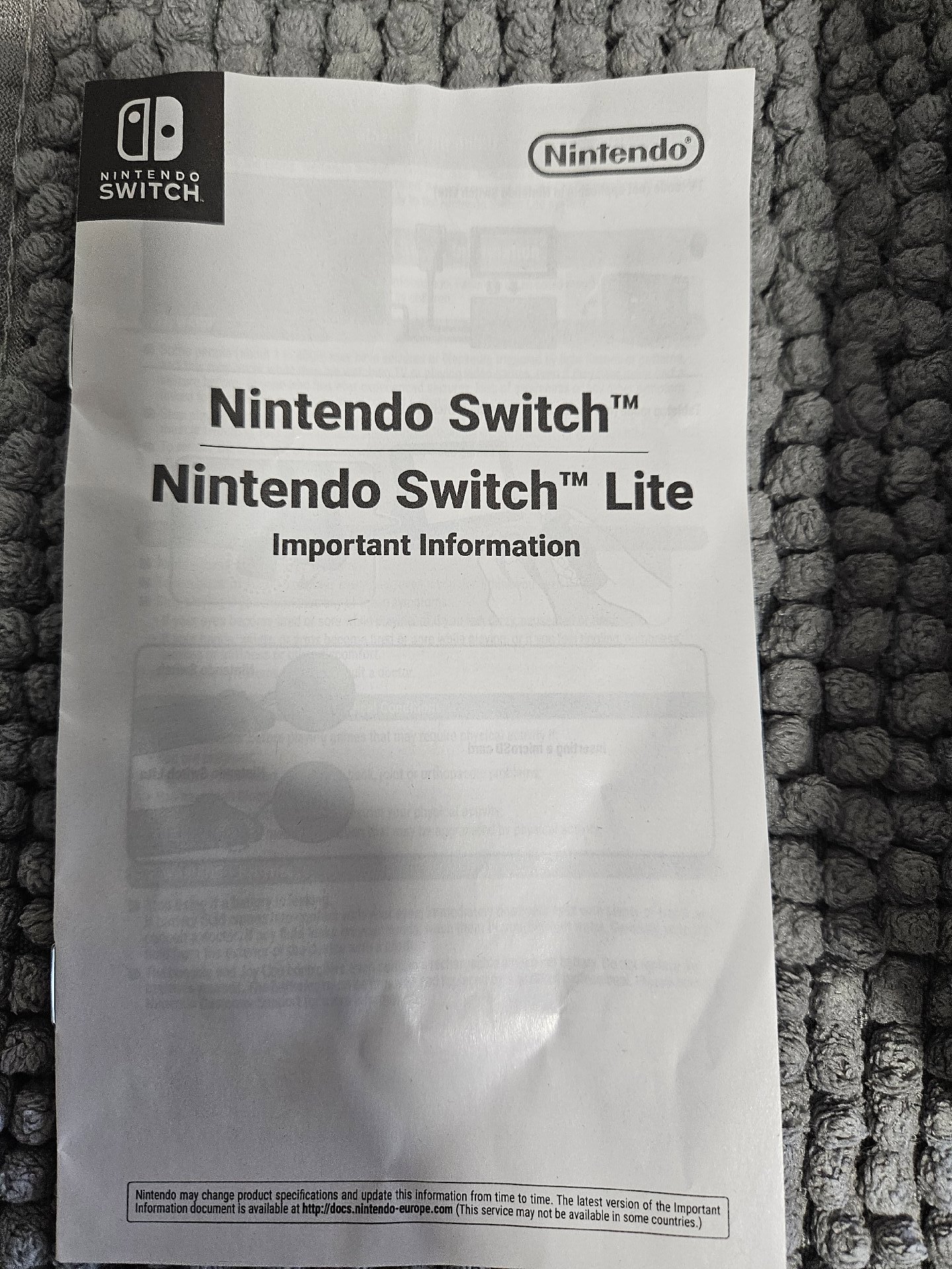 Nintendo Switch Console Neon Blue and Red Joy-Con, Nintendo, 256GB, New condition — preloved on SilentSale®