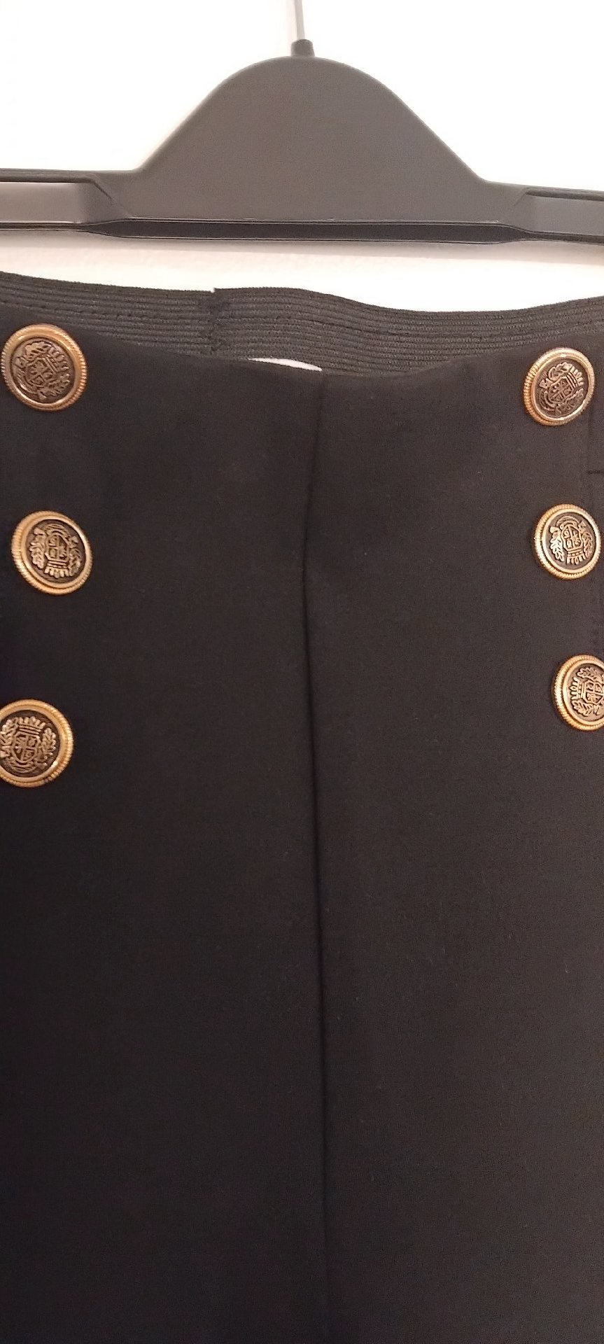 Black High Waist Leggings with Gold Button Detail – ML, Serein, ML, New condition — preloved on SilentSale®